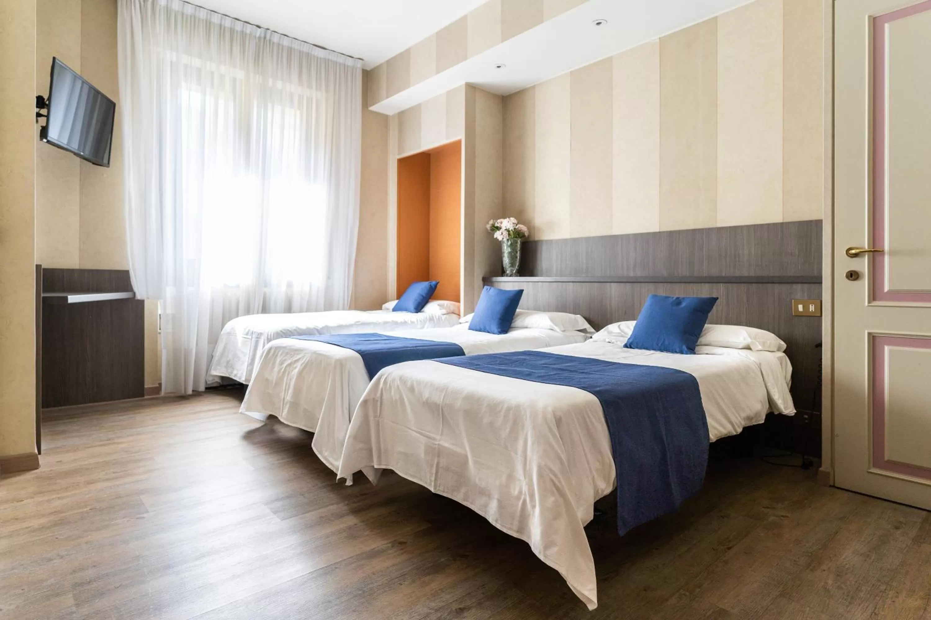 Triple Room in Hotel Garda