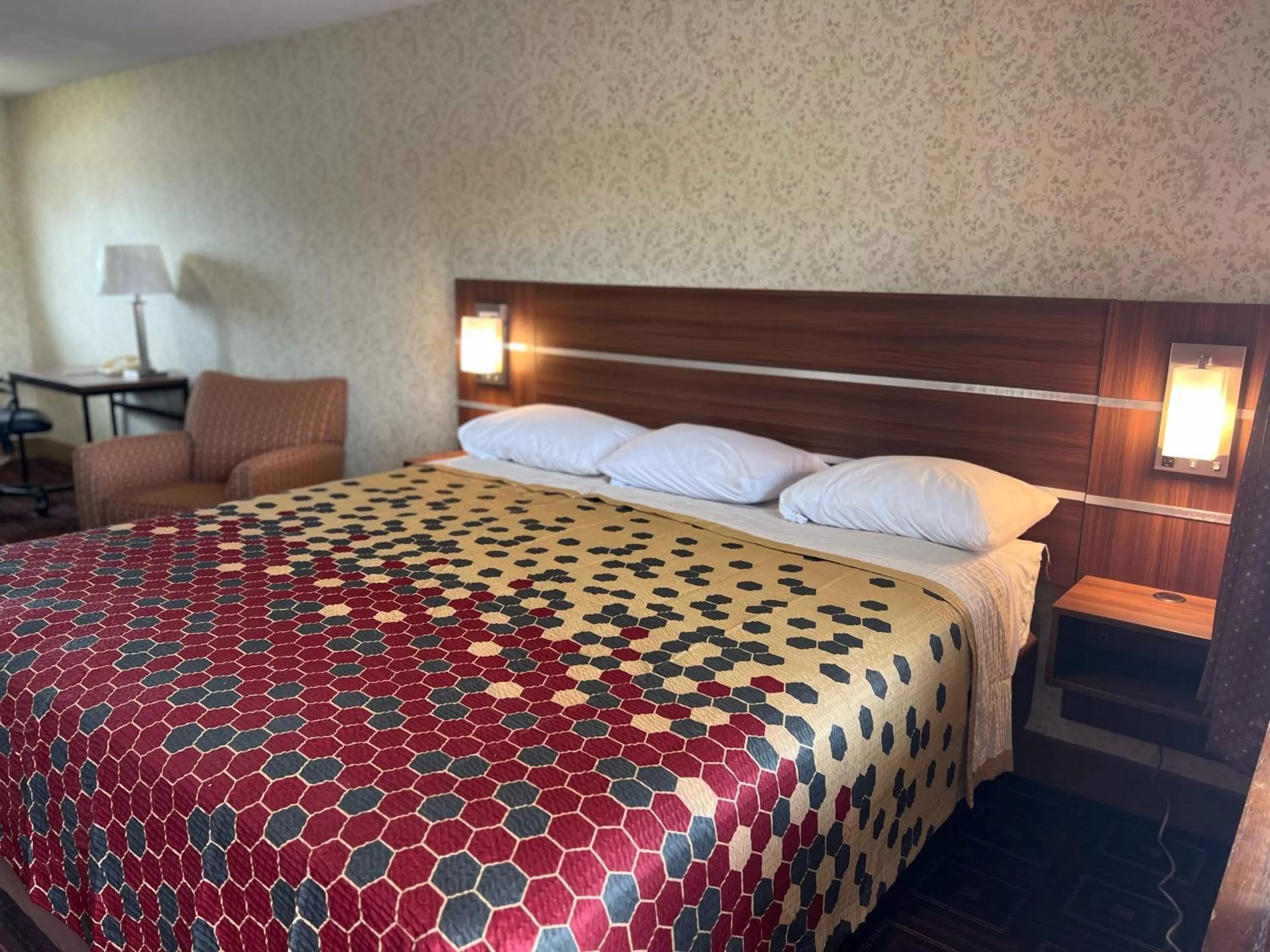 King Room - Non-Smoking in American Inn