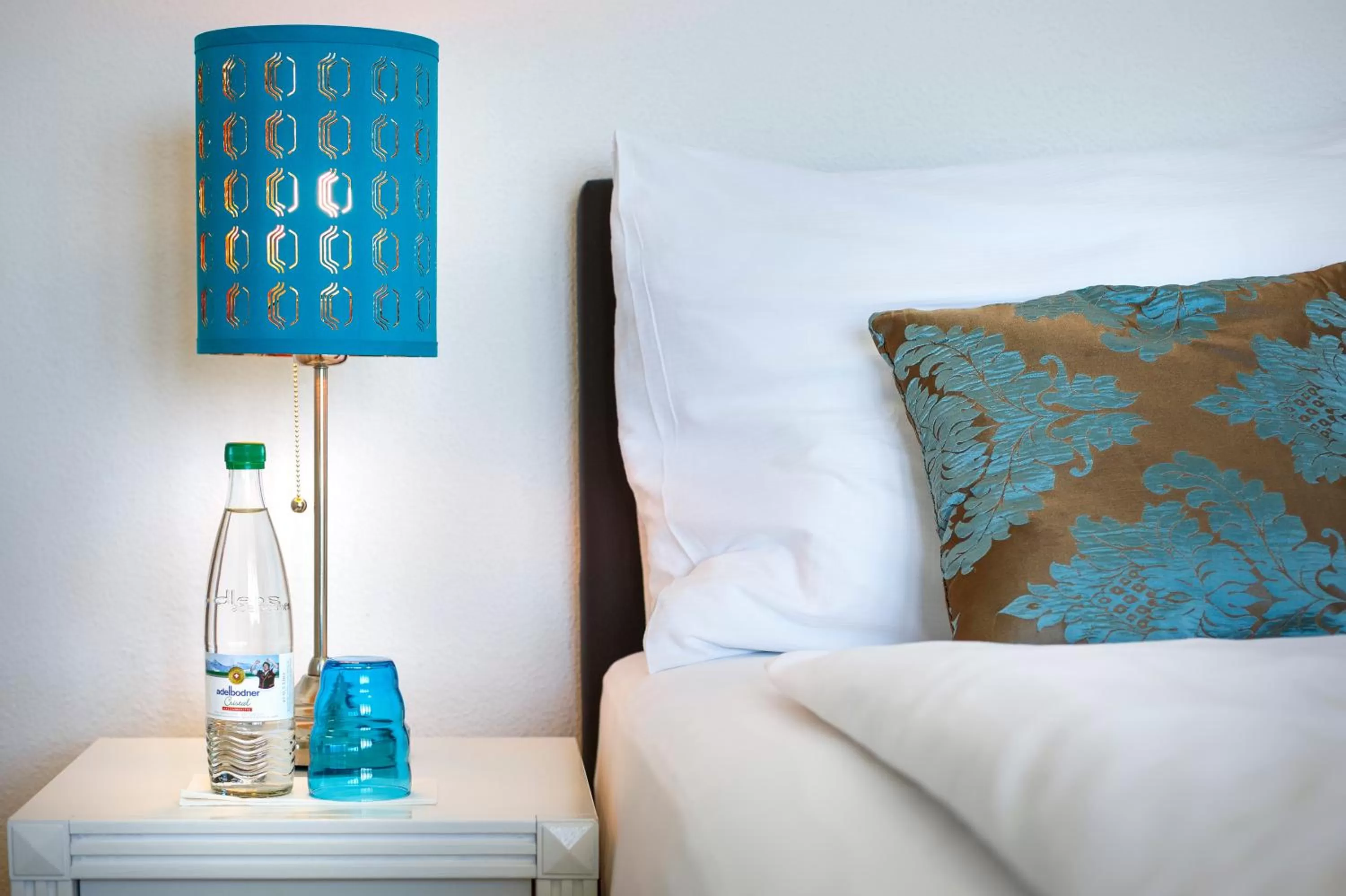 Single Room with Shared Bathroom in Hotel Sonnenberg