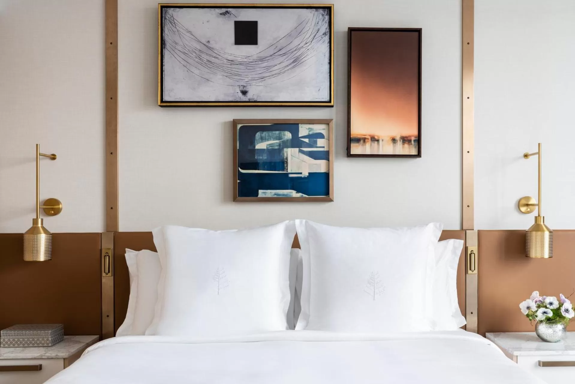 Superior Skyline View Room  in Four Seasons Hotel Minneapolis