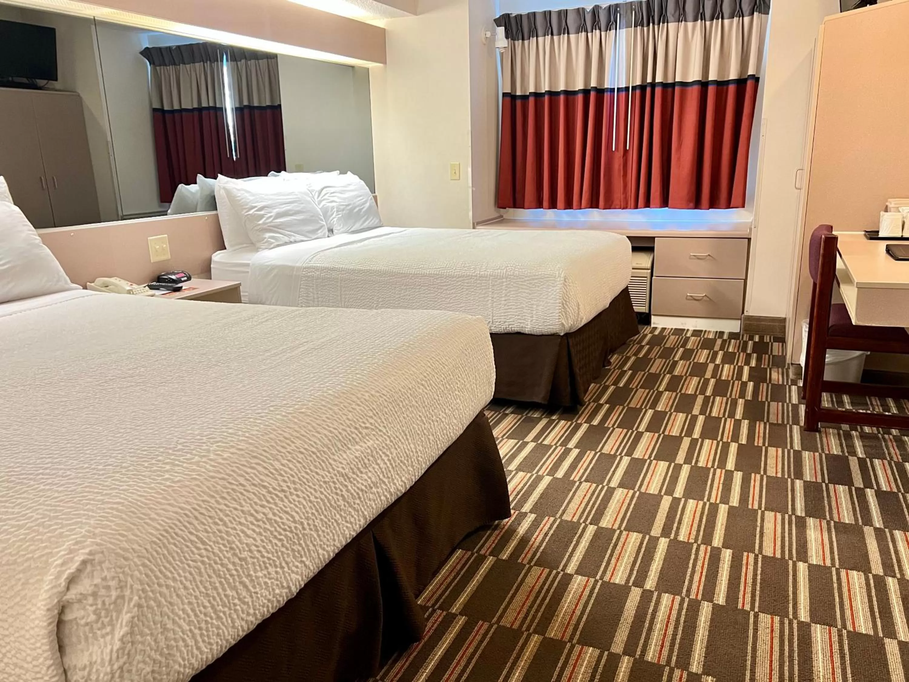 Queen Room with Two Queen Beds - Non-Smoking in Microtel Inn & Suites by Wyndham Bloomington MSP Airport