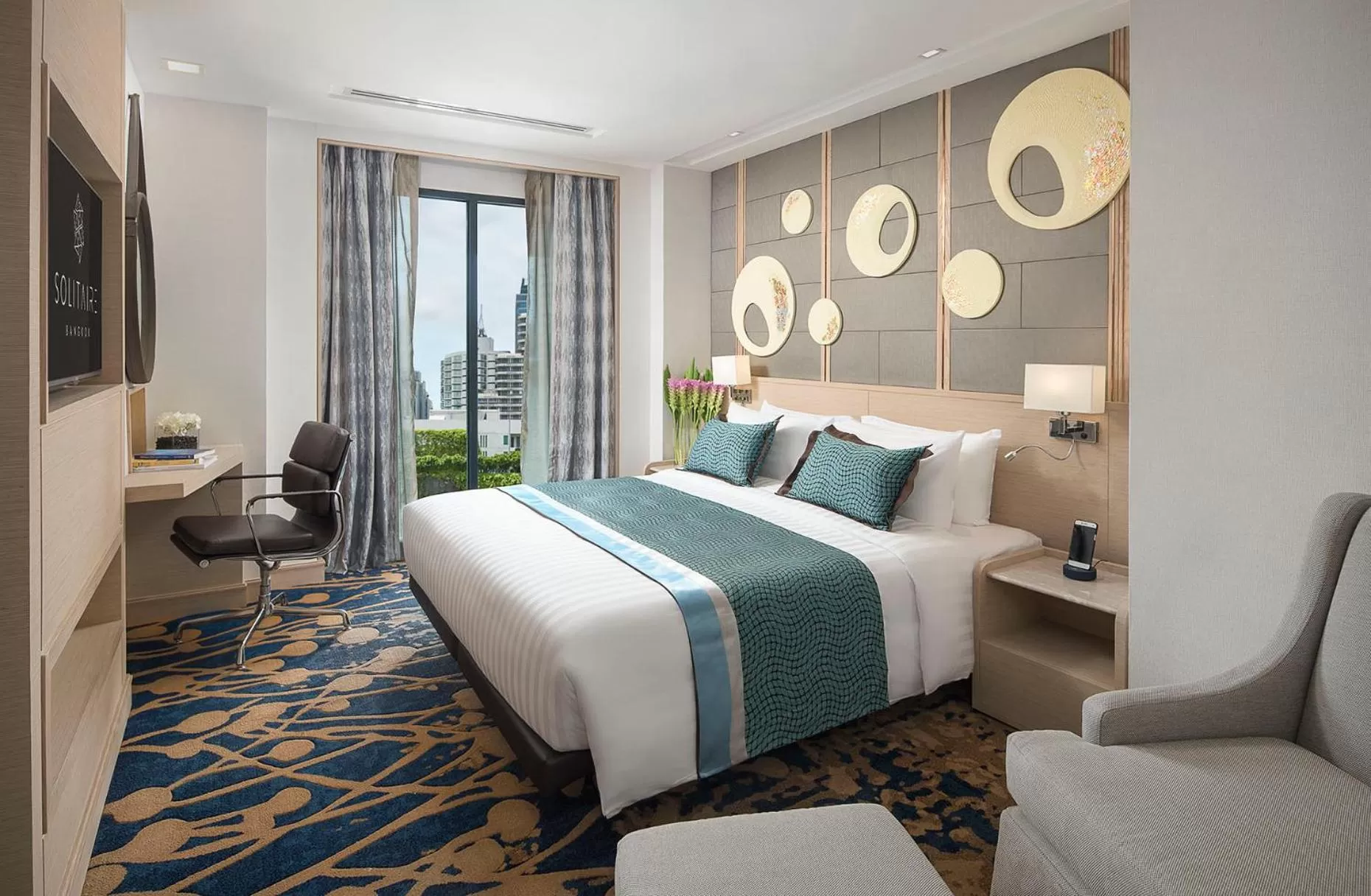 Deluxe Room in Solitaire Bangkok Sukhumvit 11