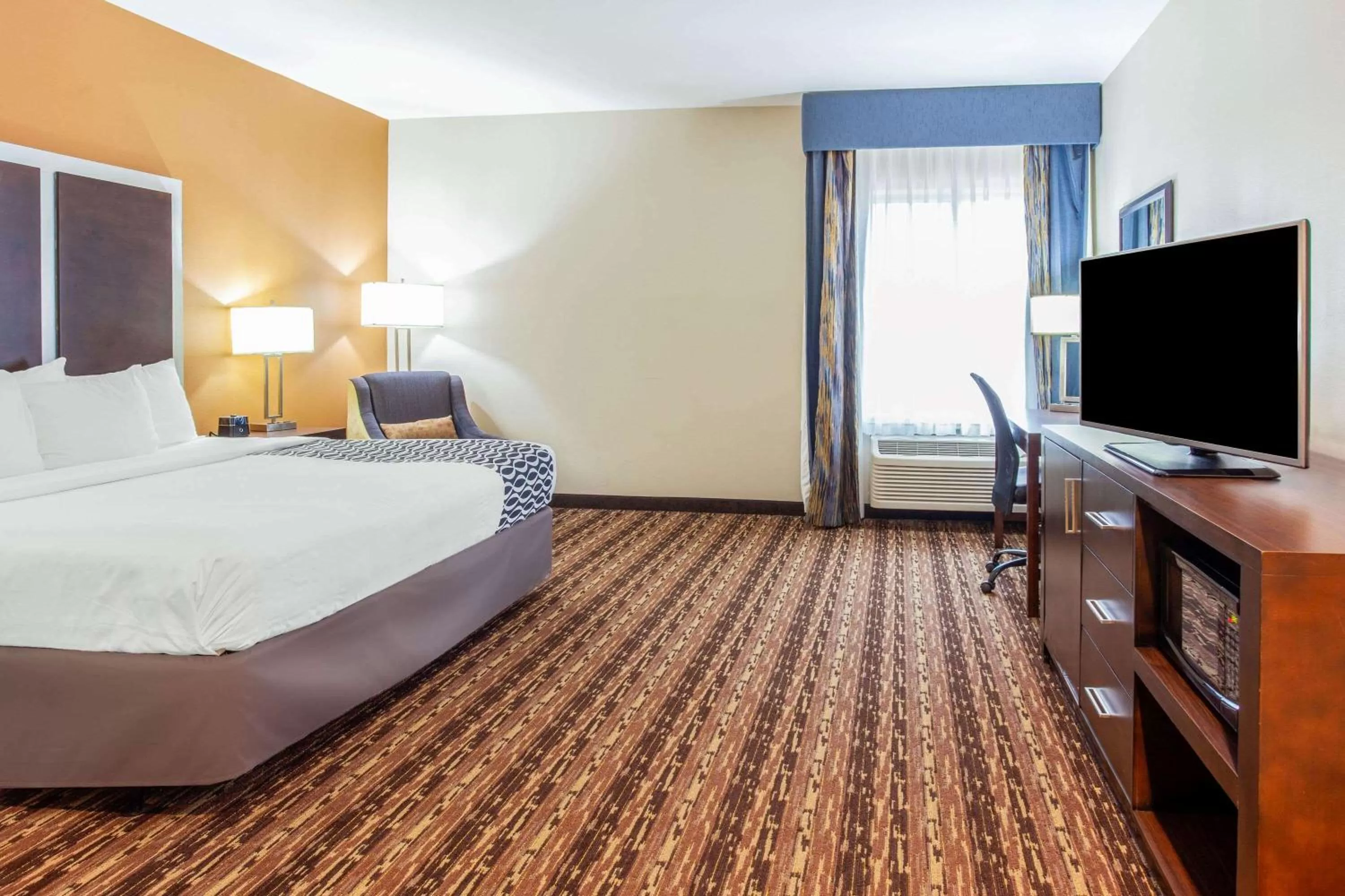 King Room - Hearing Accessible/Non-Smoking  in La Quinta by Wyndham Gonzales TX