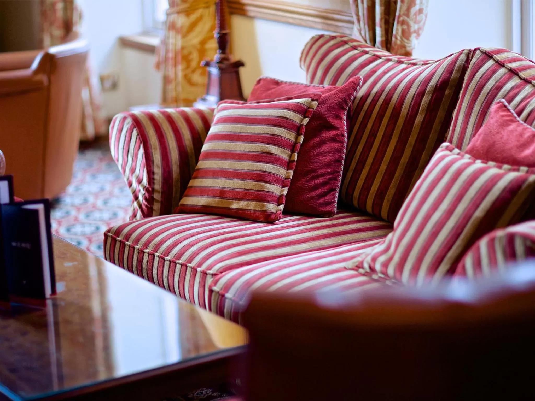 Standard Twin Room in Macdonald Crutherland House