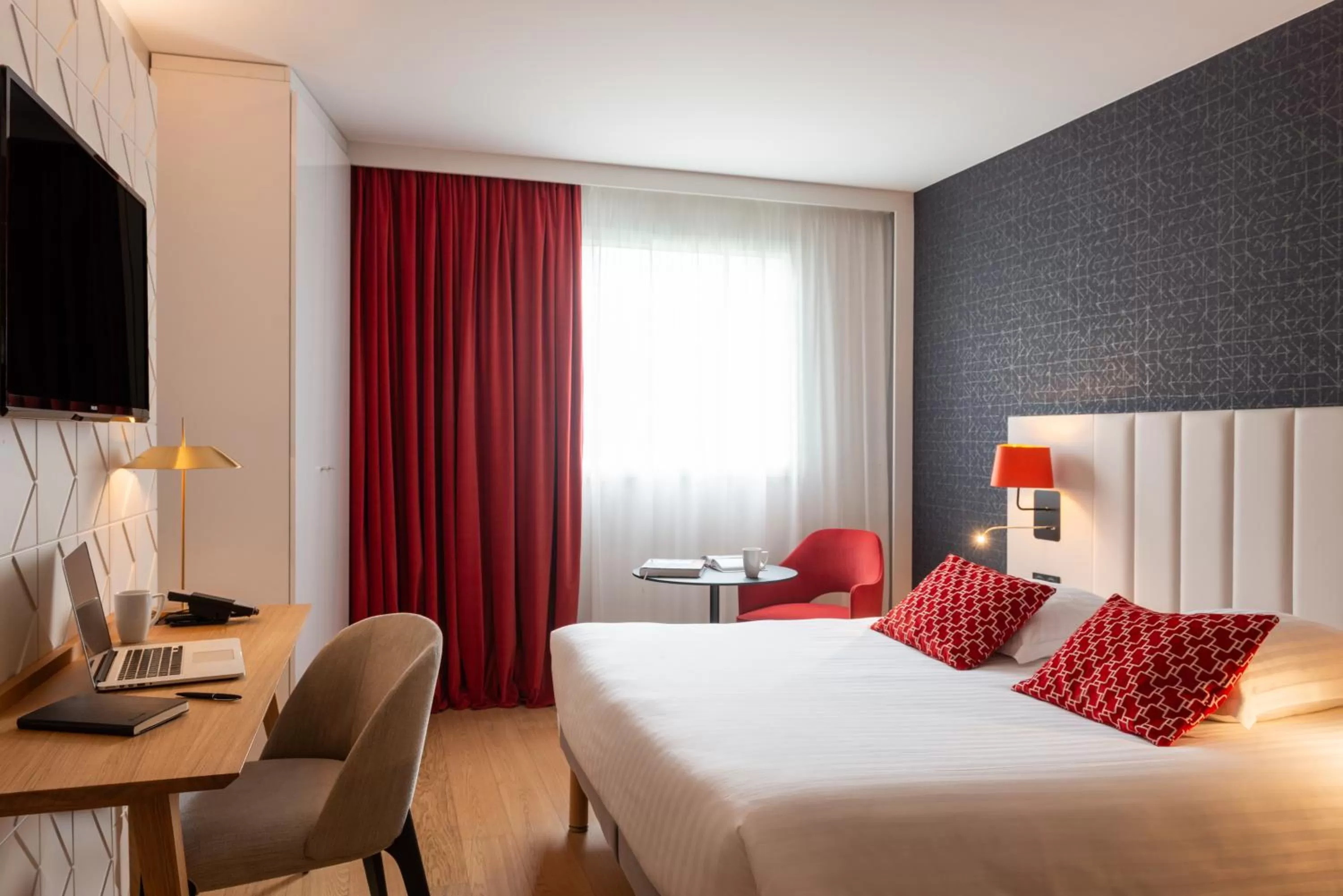 Superior Double Room in L'Amirauté Brest