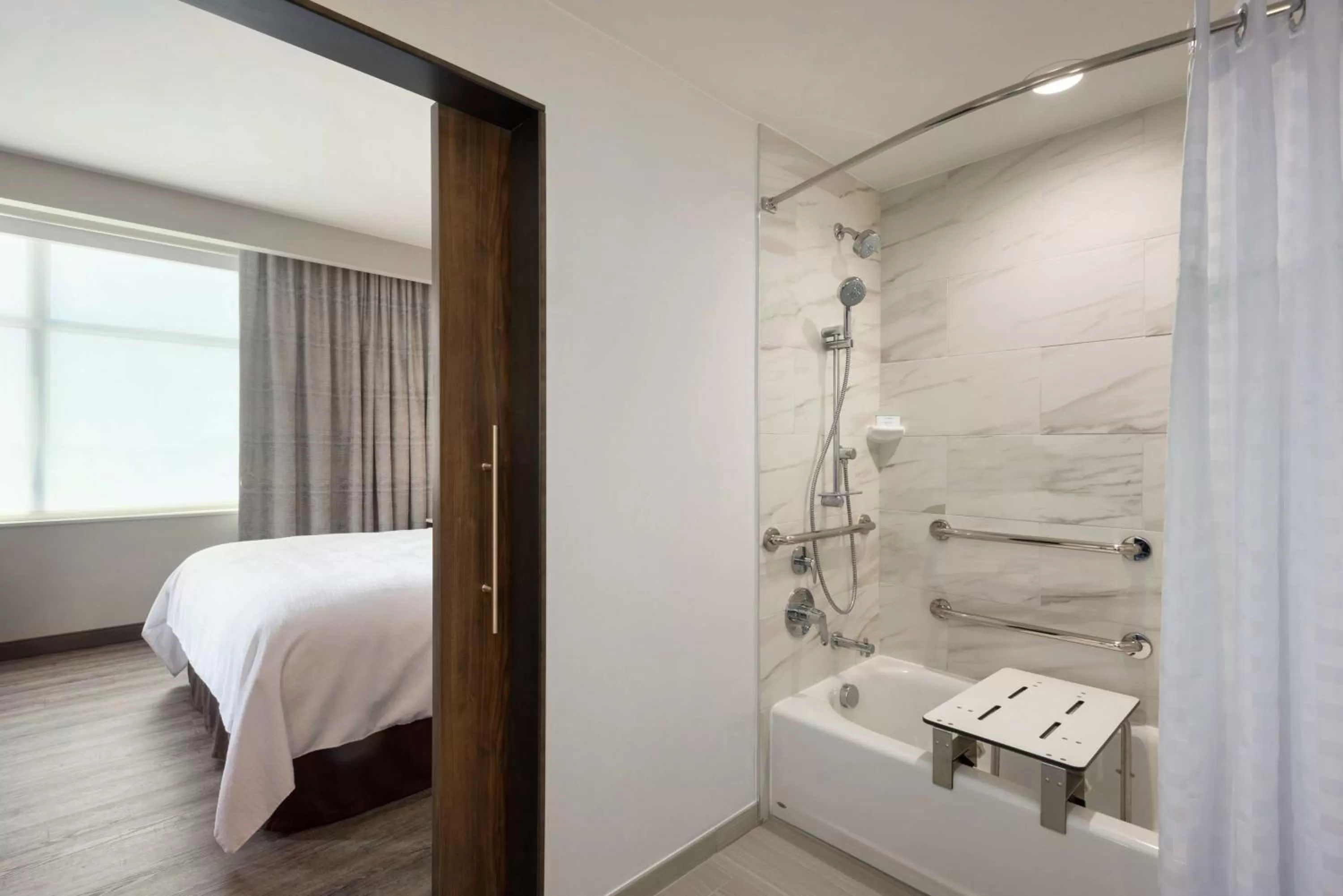 King Room - Mobility Access/Non-Smoking in Embassy Suites By Hilton Noblesville Indianapolis Conv Ctr