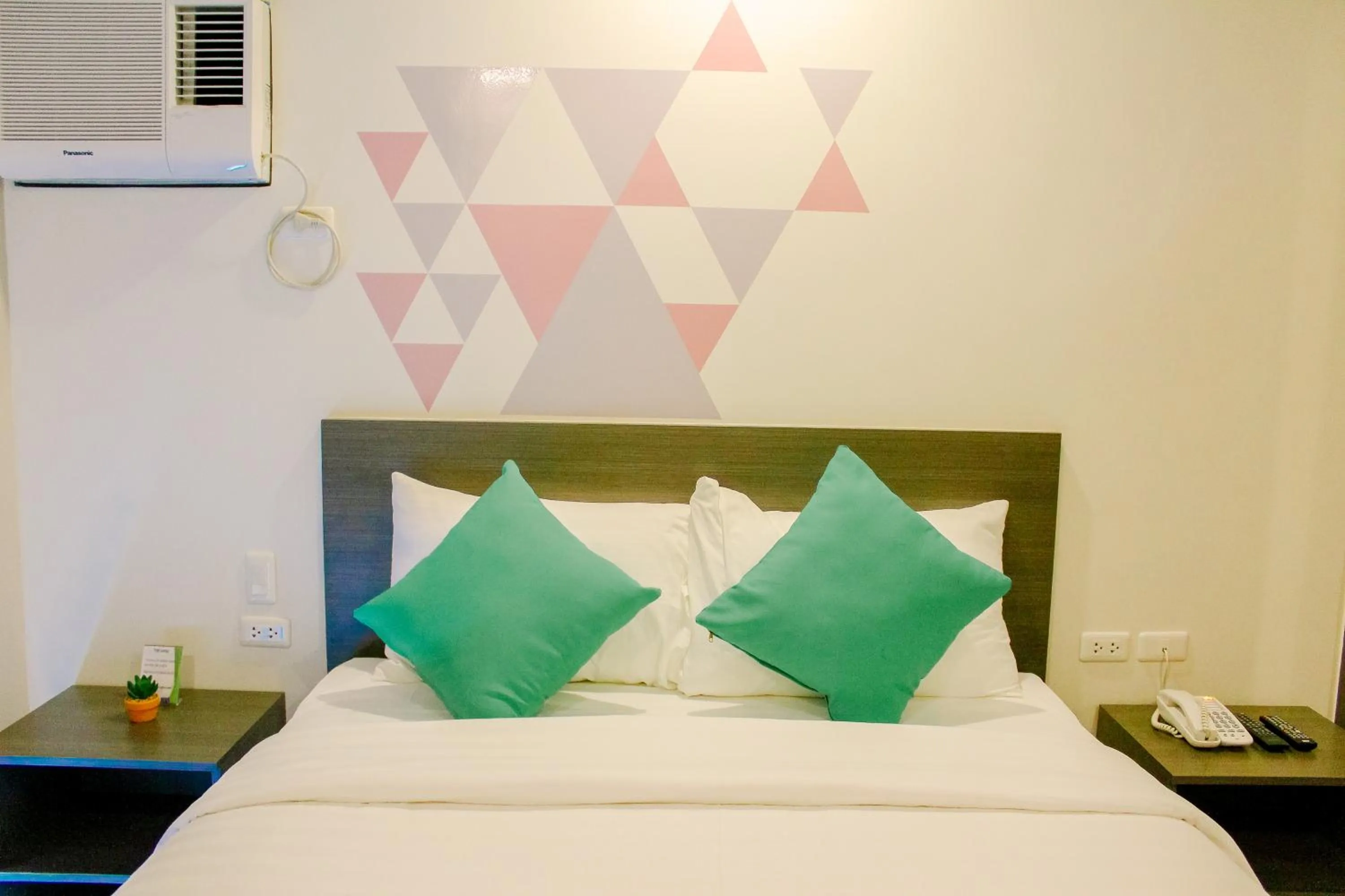 Superior Double or Twin Room in Mabolo Royal Hotel