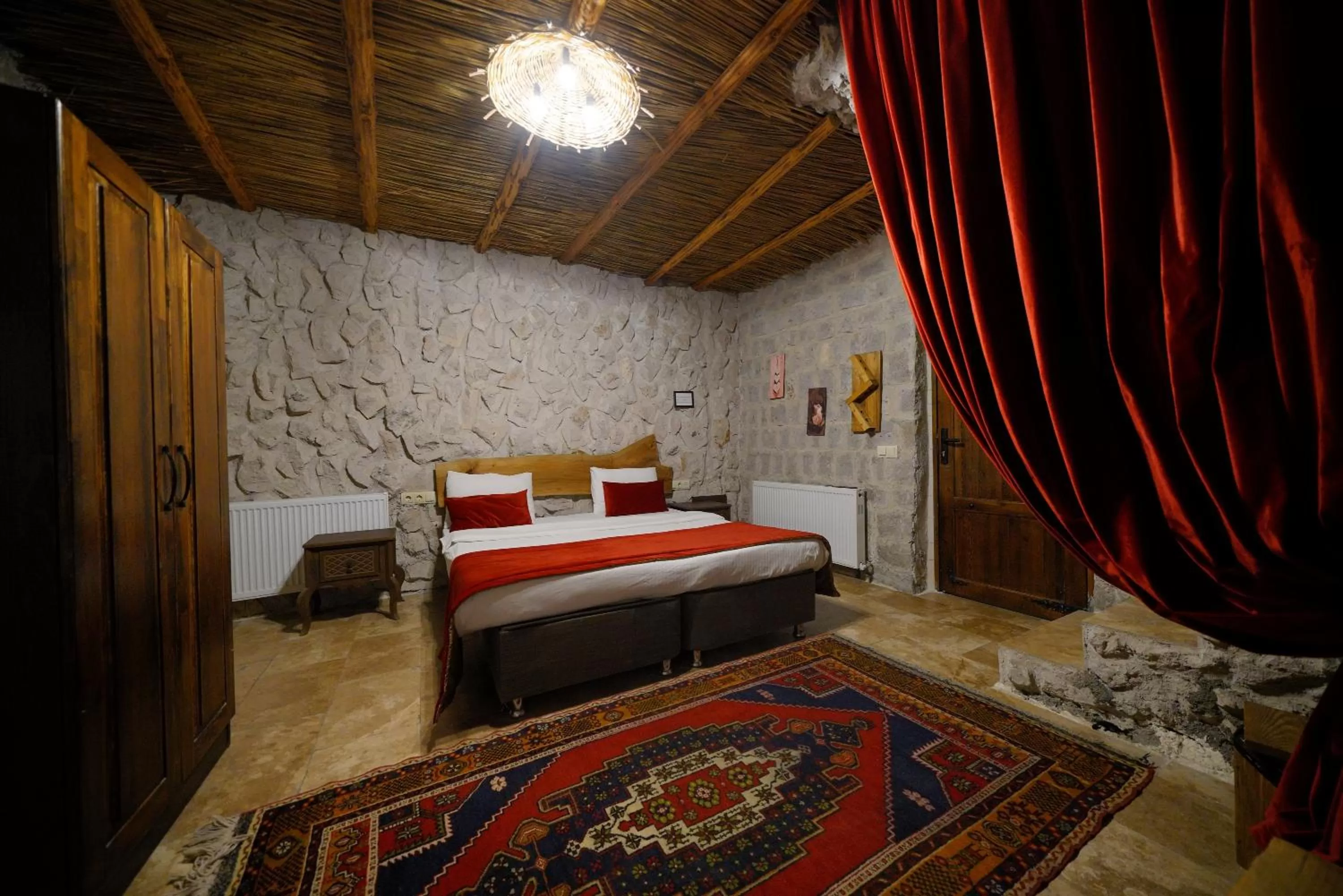 Superior Duplex Quadruple Cave Room with Spa Bath and Terrace in Cappadocia Nar Cave House & Swimming Pool