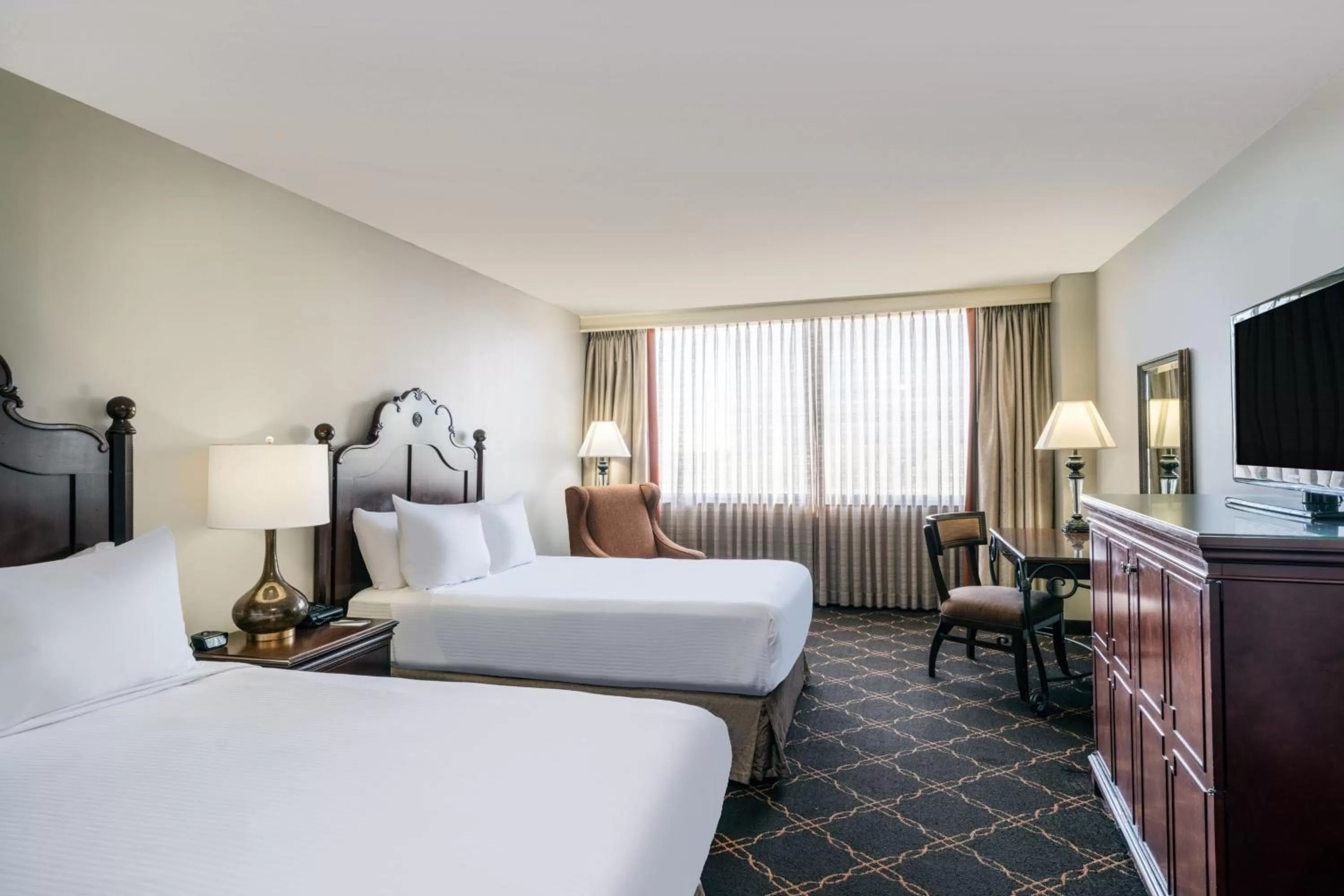 Deluxe Double Room with Two Double Beds in Austin Southpark Hotel