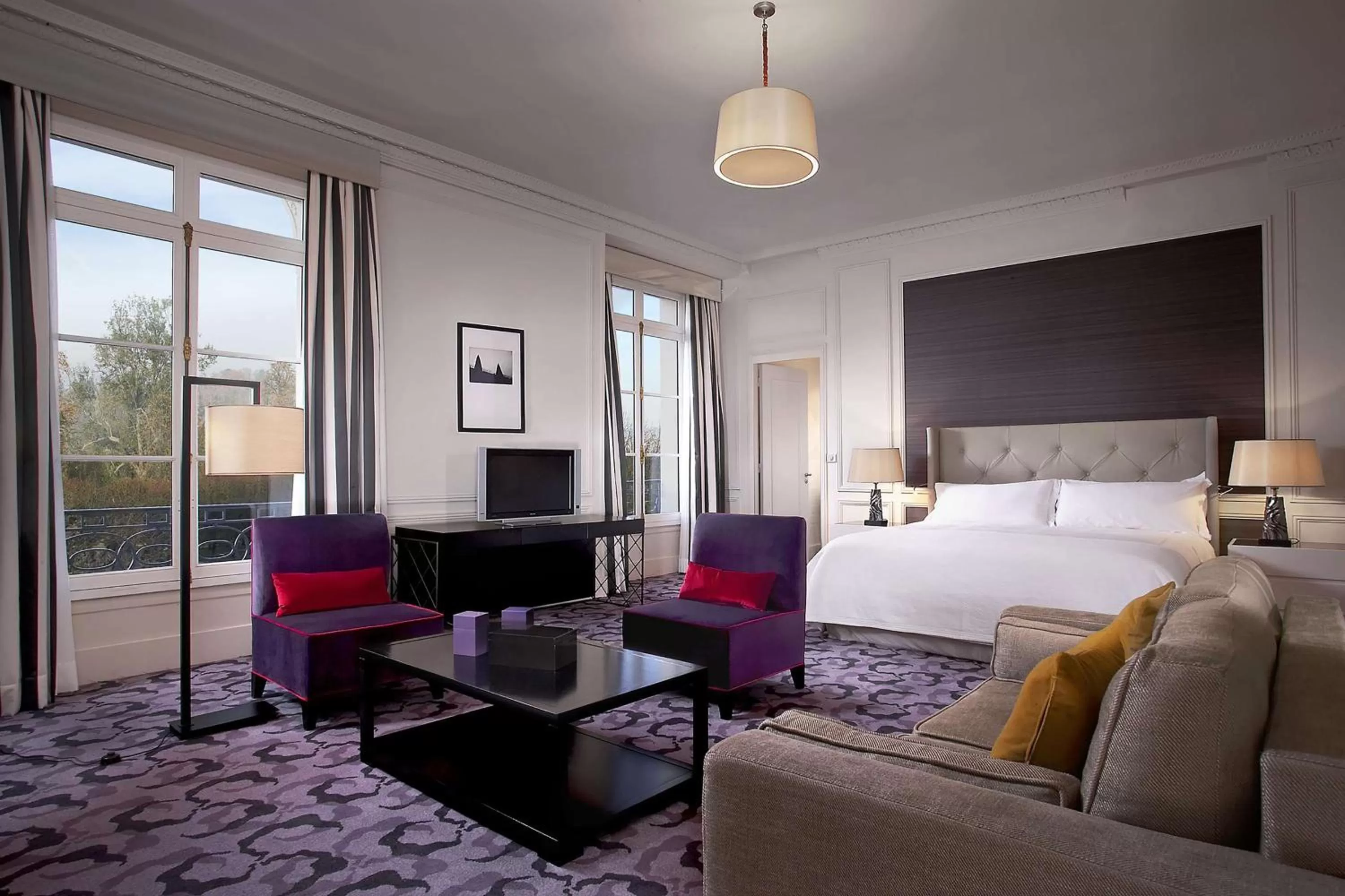 Palace 5 Star - Junior King Suite with Park View in Waldorf Astoria Versailles - Trianon Palace