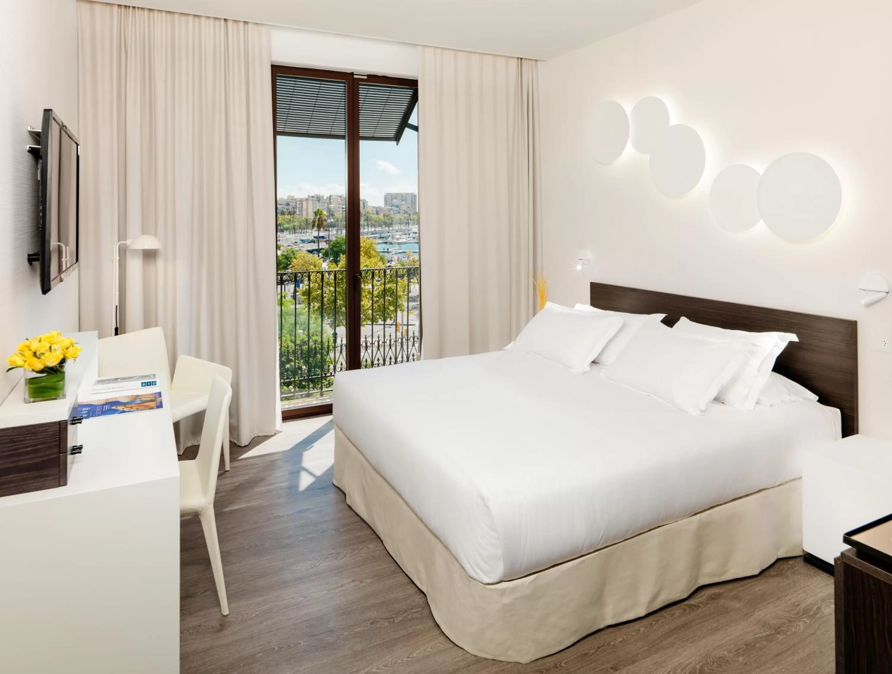 Classic Double Room with harbor view in H10 Port Vell 4* Sup