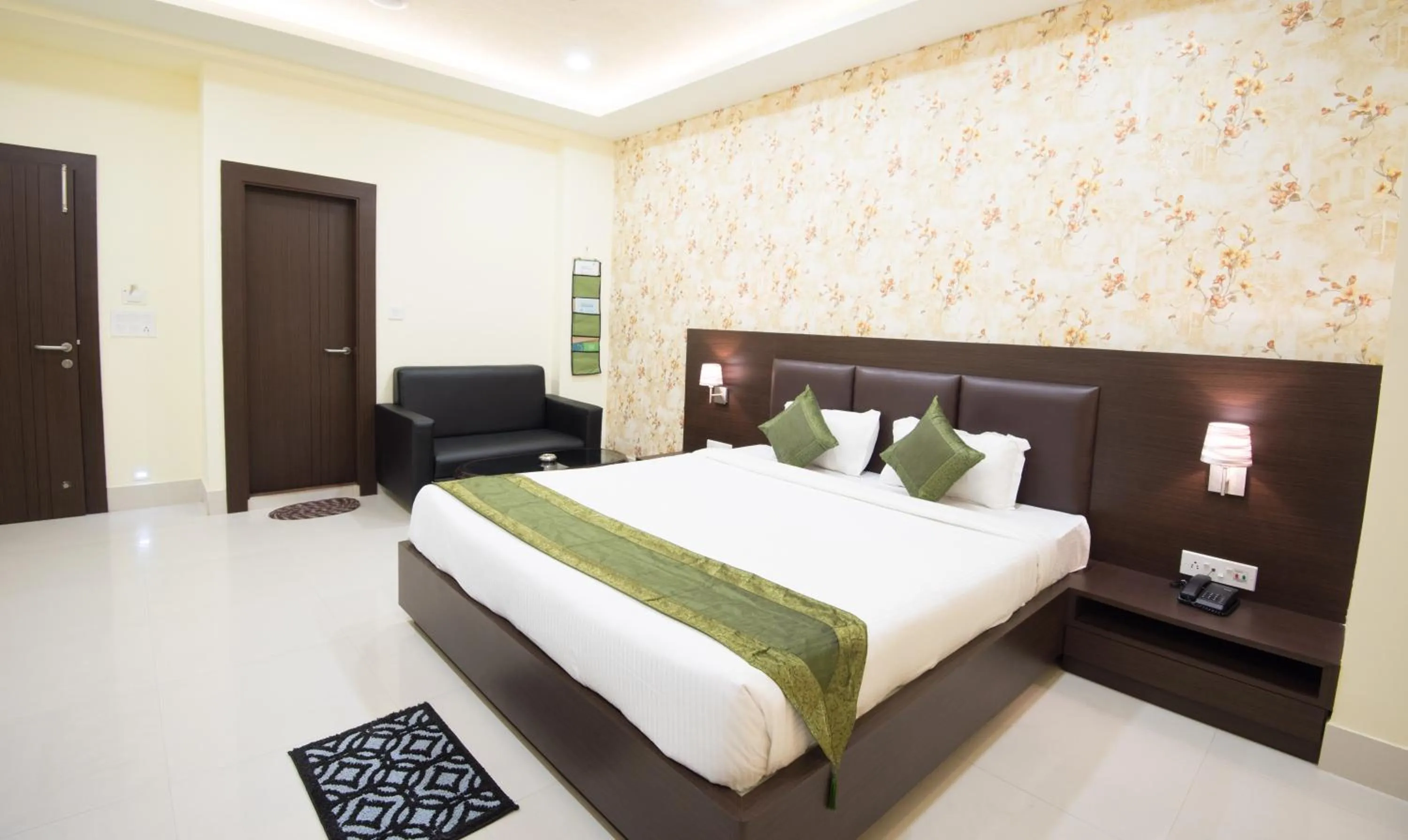Deluxe Double or Twin Room - single occupancy in Treebo King'S Court Chandrasekharpur