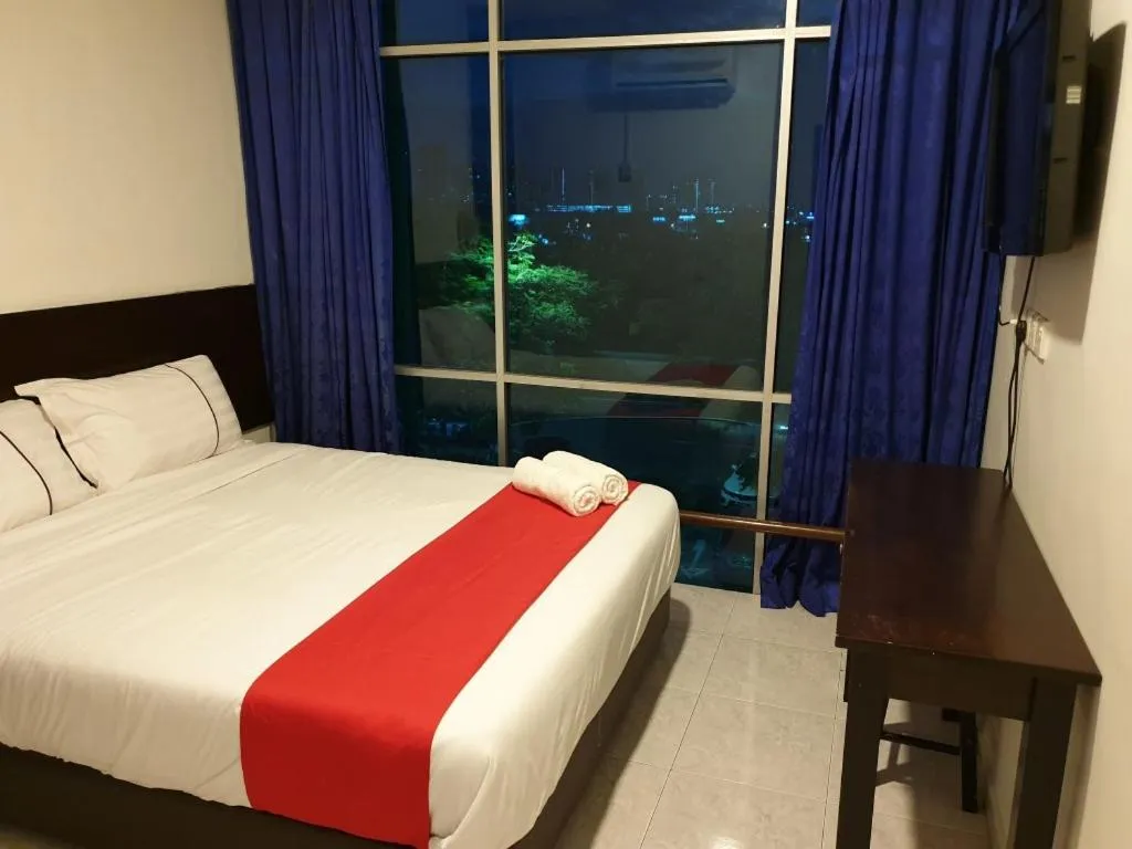 Deluxe Room in Fully Hotel Desa Tebrau