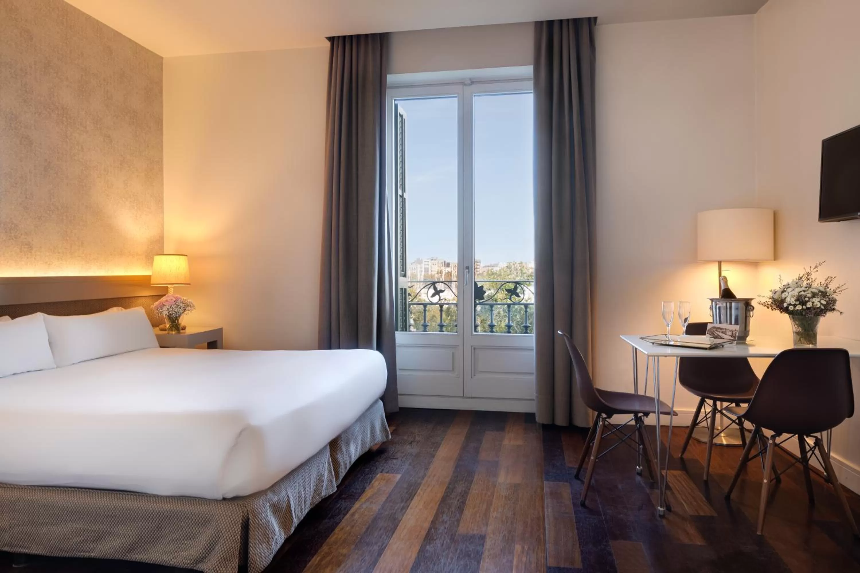 Deluxe Double Room in Duquesa Suites Barcelona