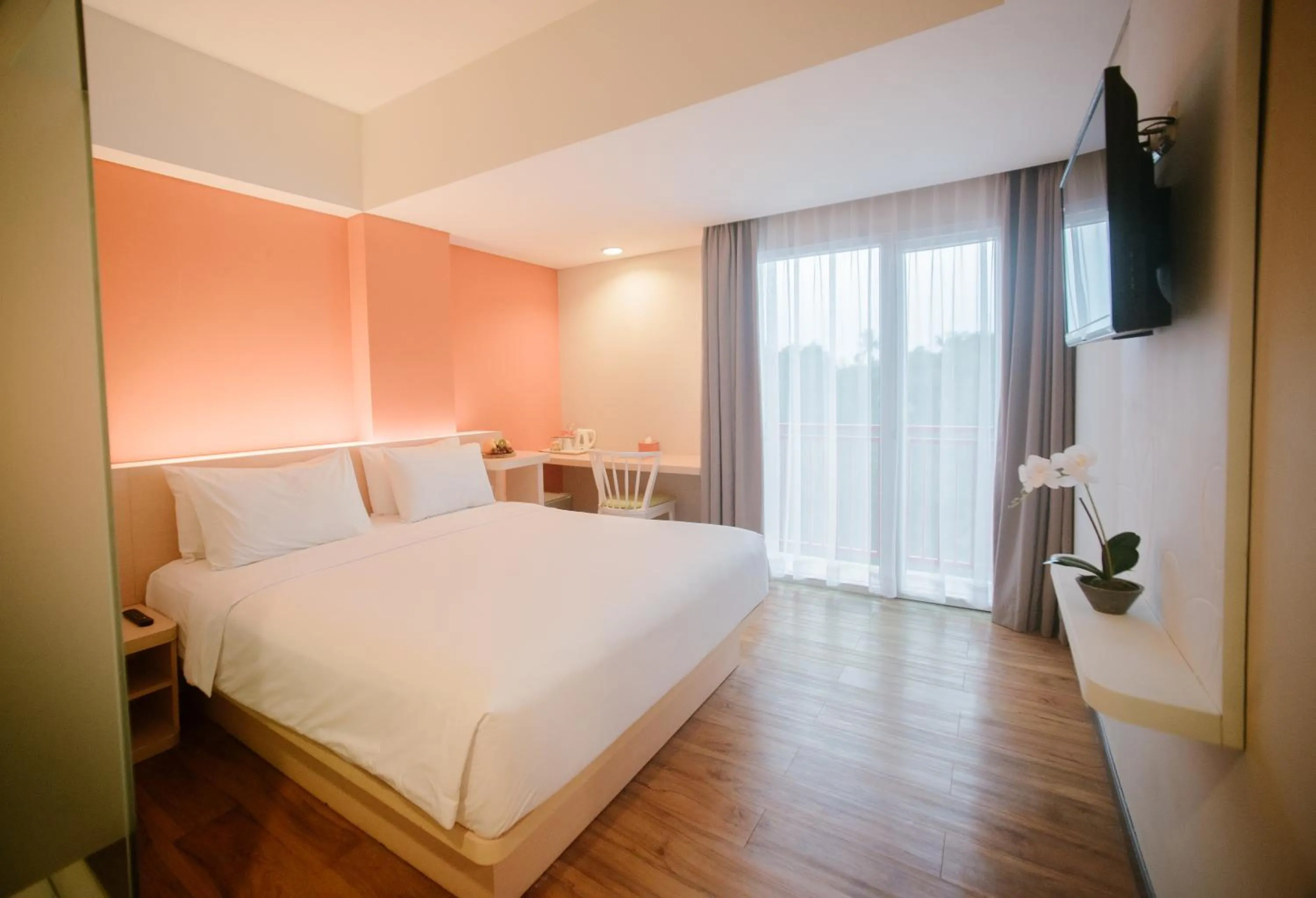 Superior Double Room in The Bountie Hotel and Convention Centre Sukabumi