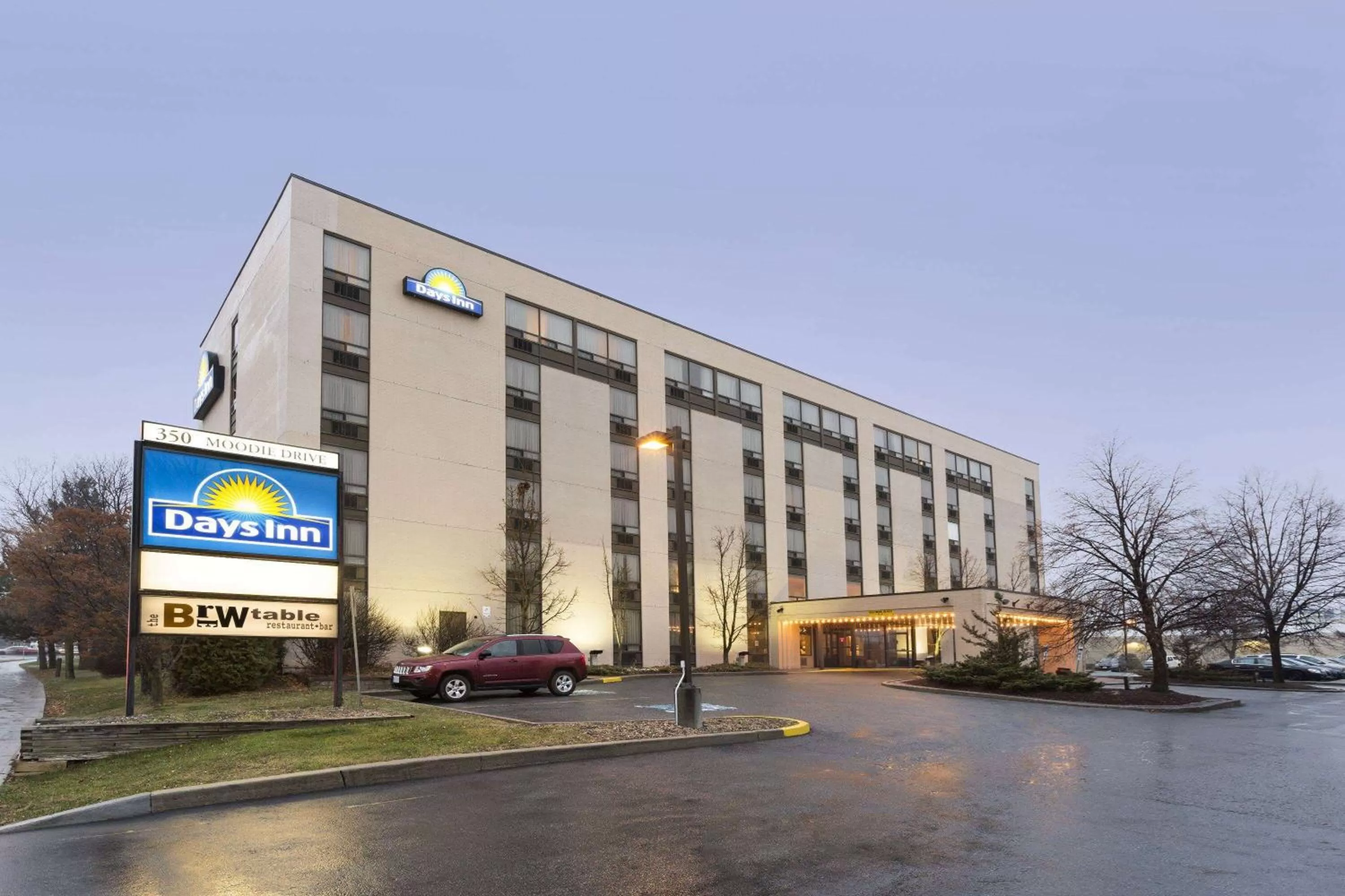 Days Inn by Wyndham Ottawa West
