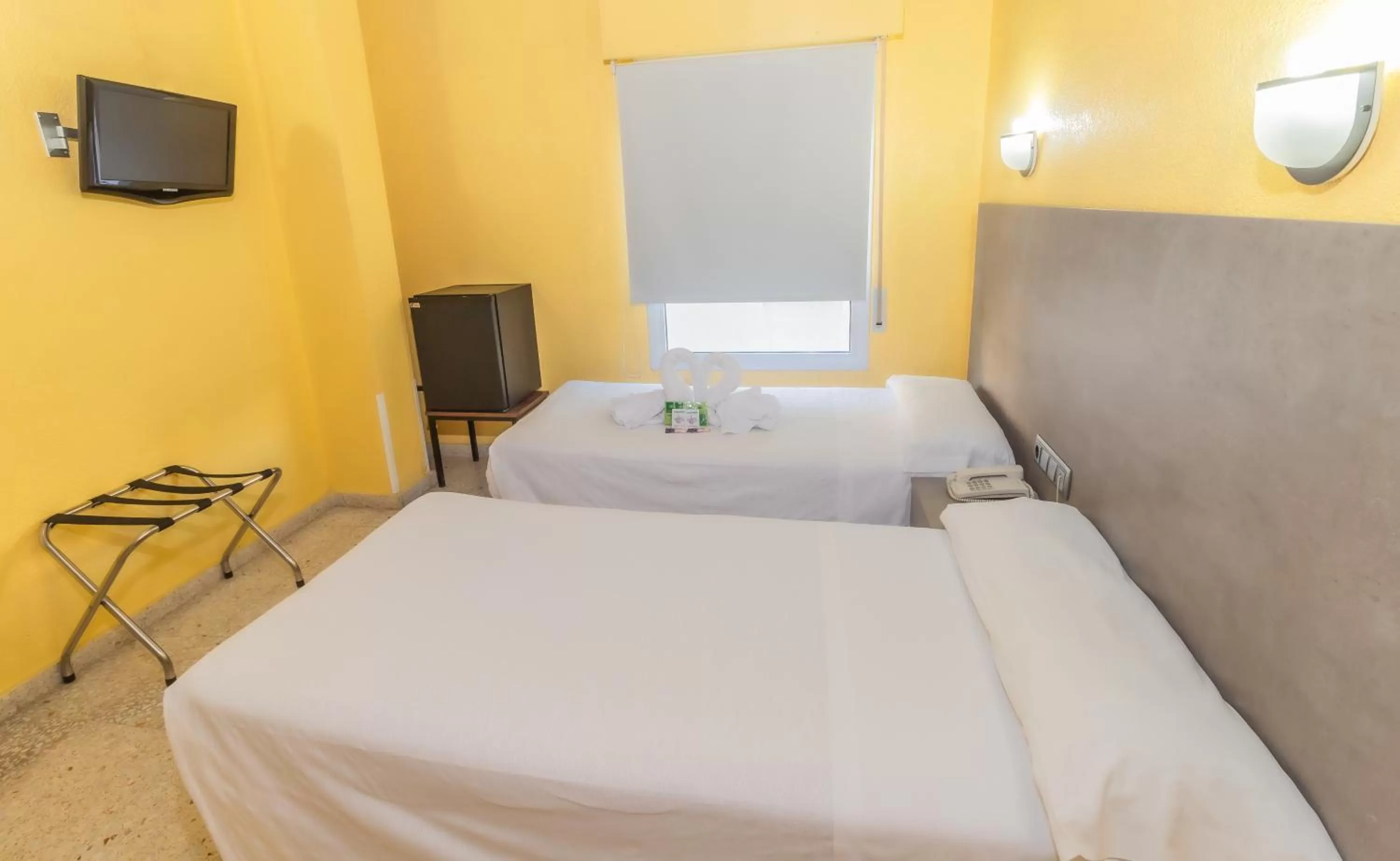 Twin Room in Hotel Universal Murcia