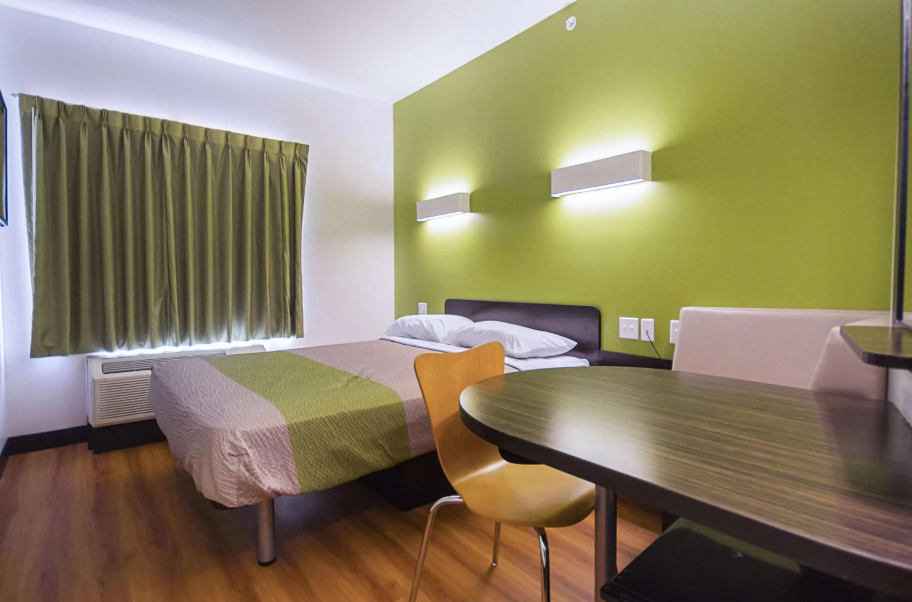 Queen Room - Disability Access - Non-Smoking in Motel 6-South Bend, IN - Mishawaka