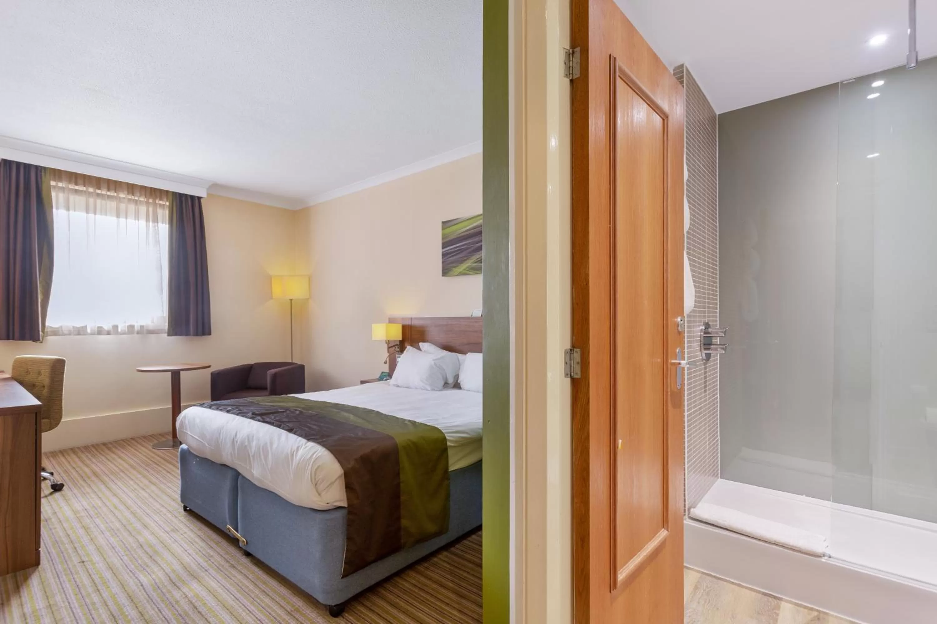 Standard Room in Holiday Inn Leamington Spa - Warwick by IHG