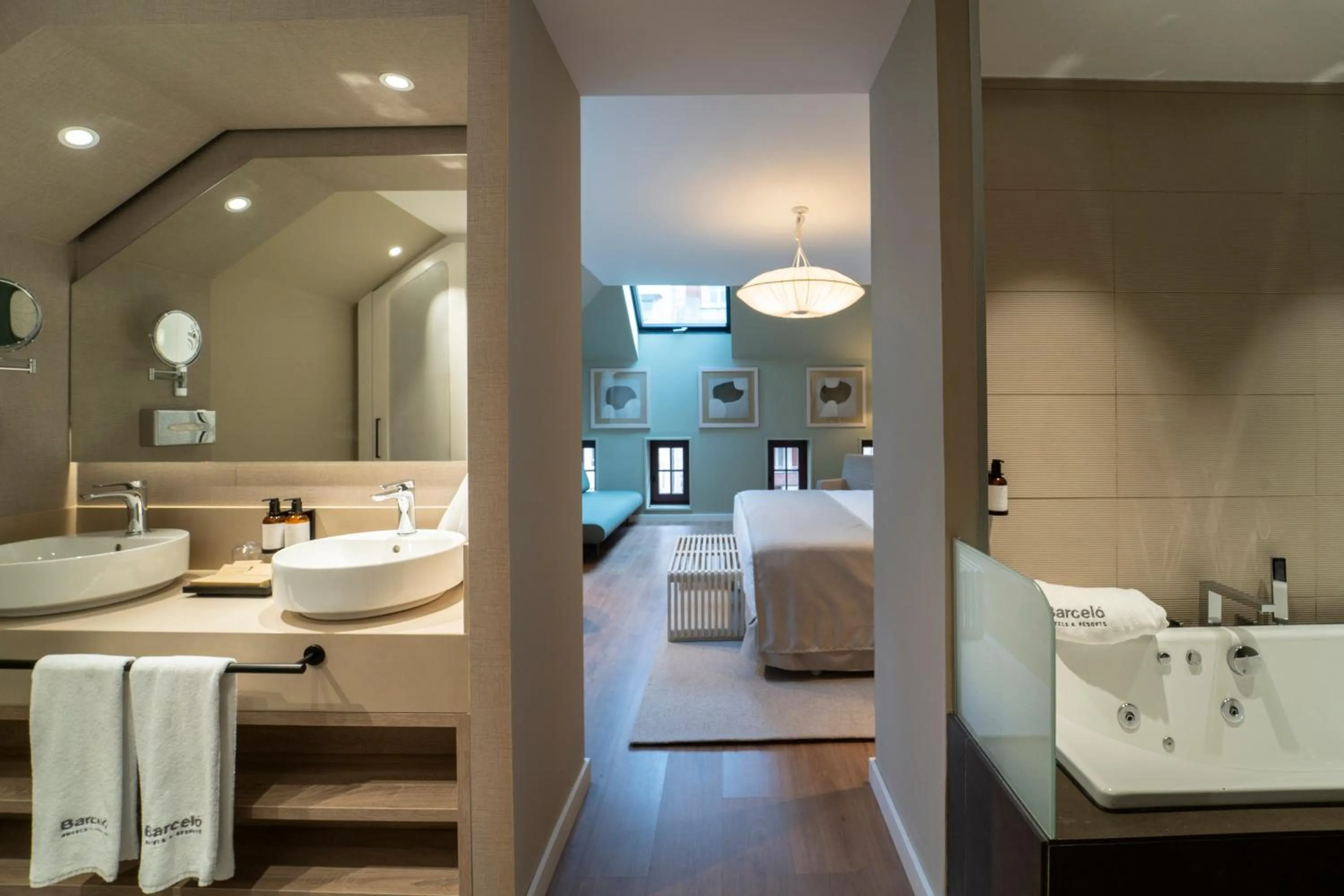 Premium Family Room (1 Adult + 2 Children) in Barceló Oviedo Cervantes