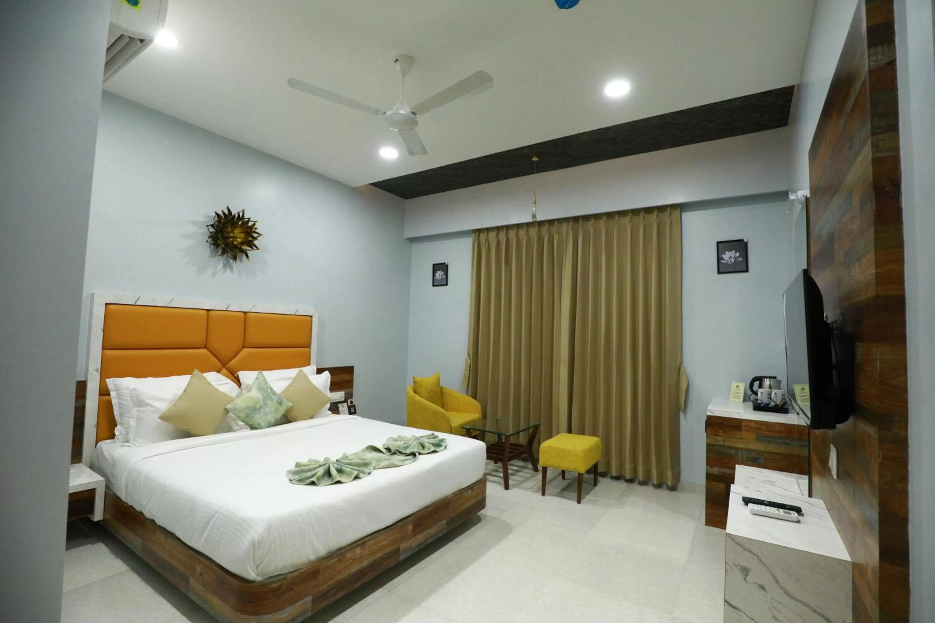 King Room with Sea View in HOTEL THE GRANDLADHUKARA