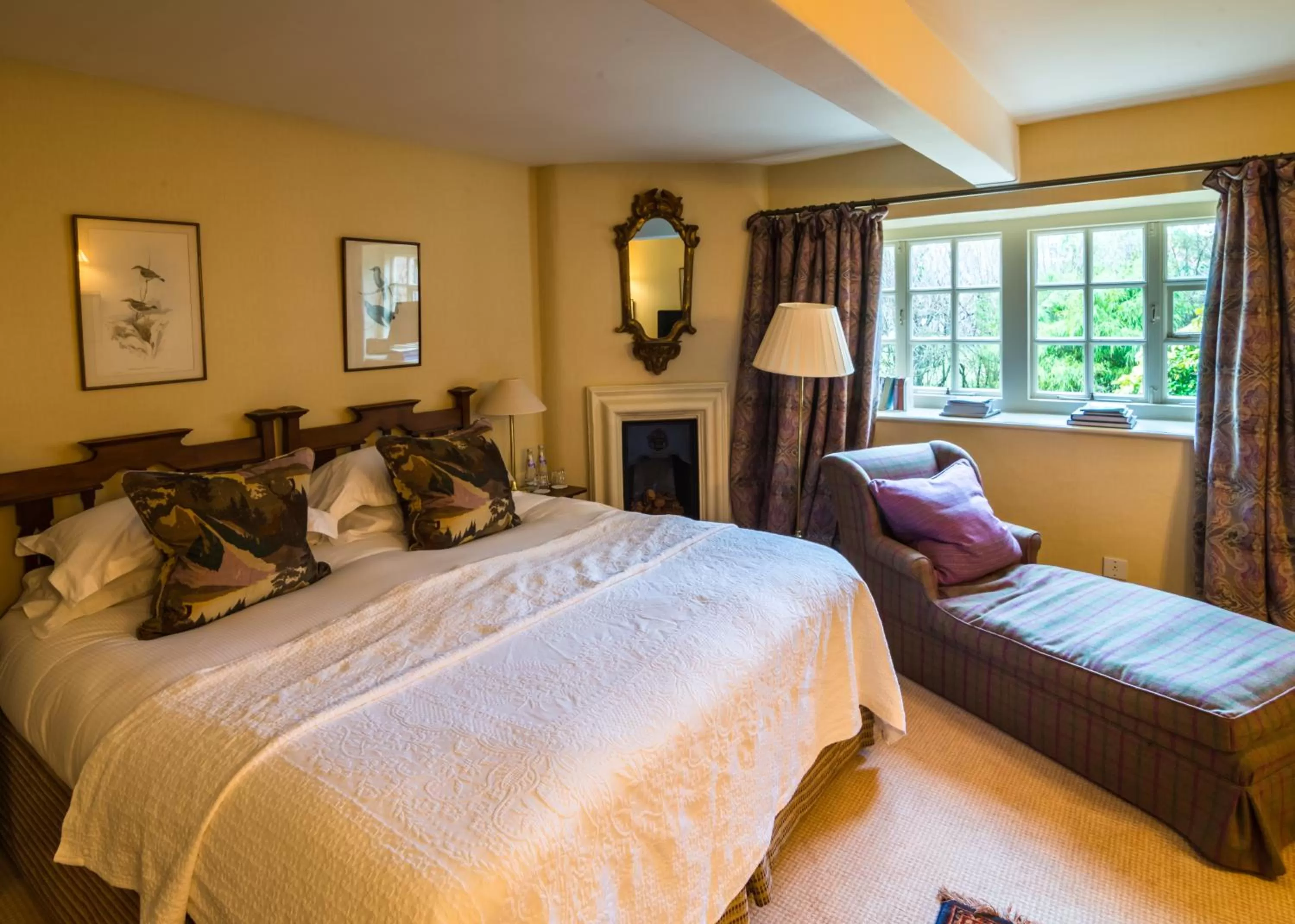 Large Cottage Double Room in Greywalls Hotel & Chez Roux