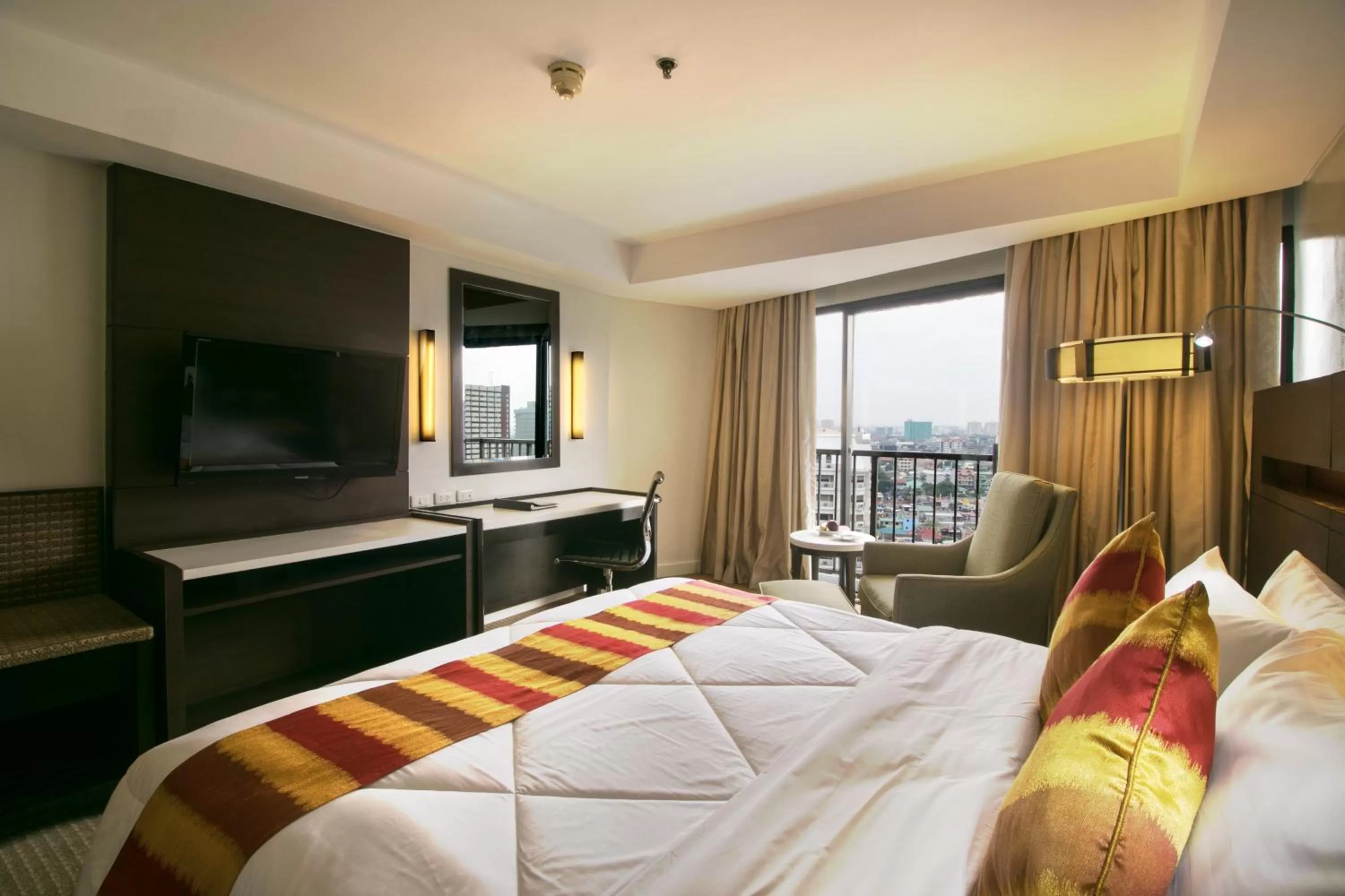 Deluxe Double or Twin Room in Century Park Hotel