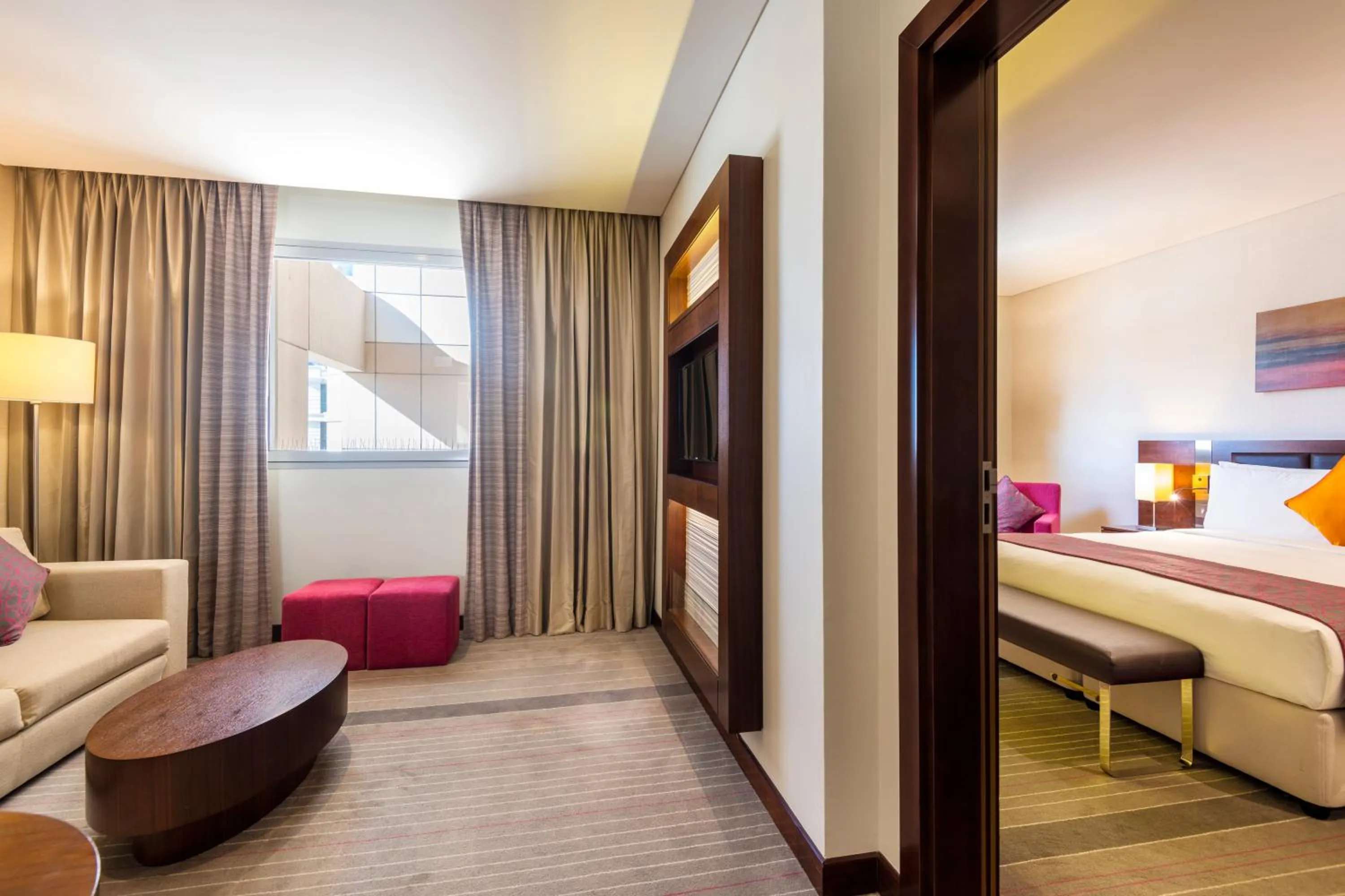 One-Bedroom King Suite in Holiday Inn Muscat AlSeeb by IHG