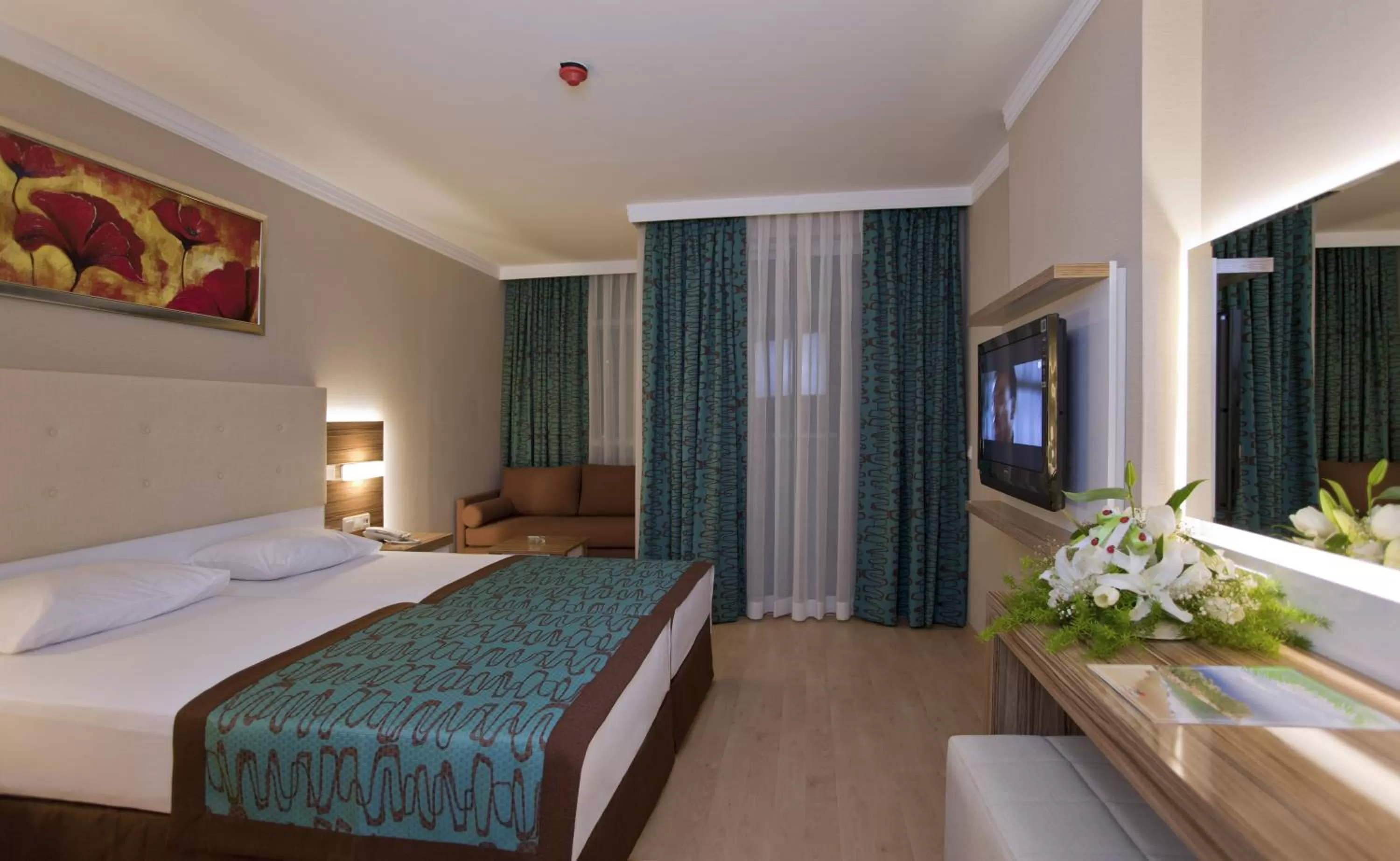 Standard Triple Room in Riviera Hotel & Spa