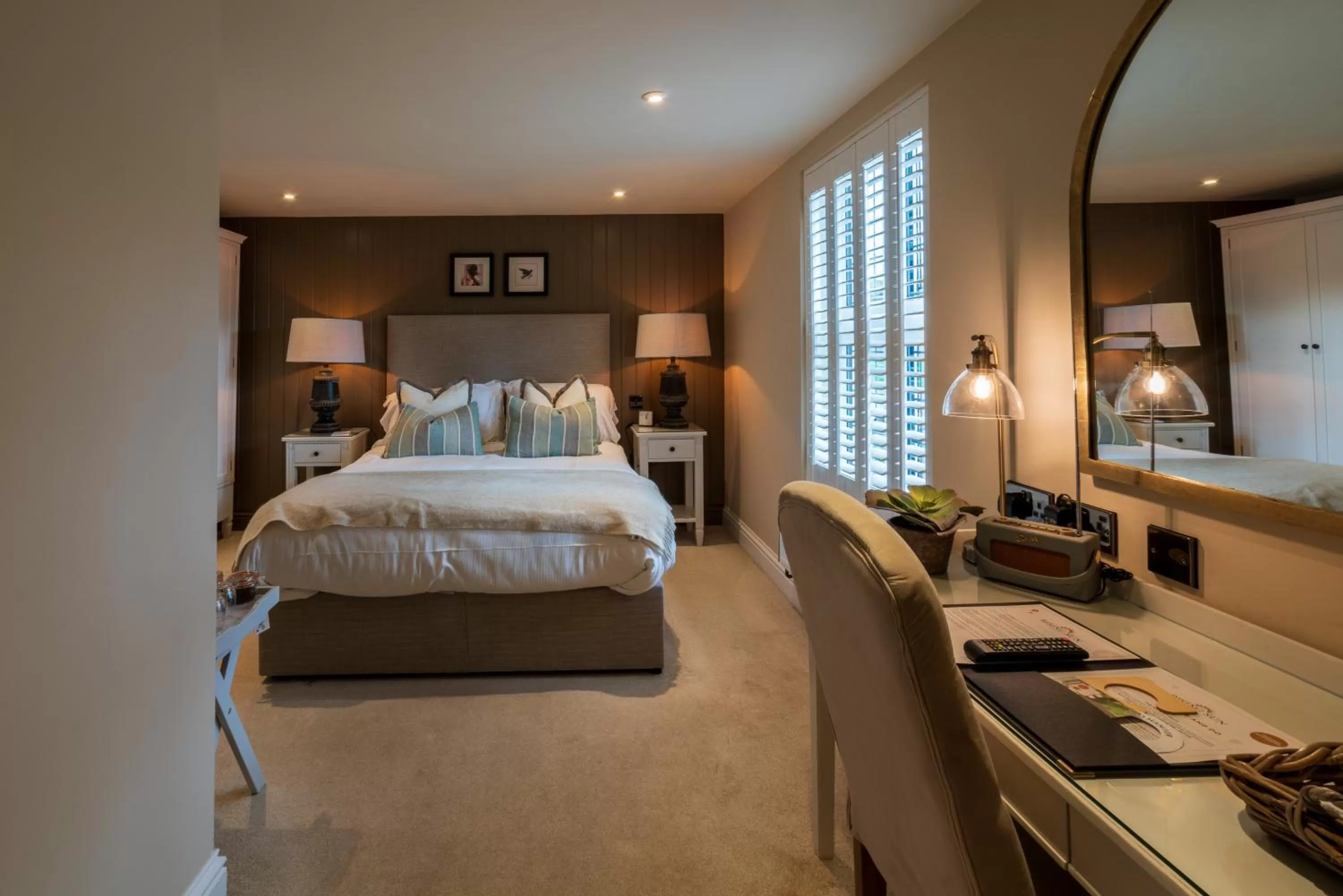 Superior King Room in The Rising Sun