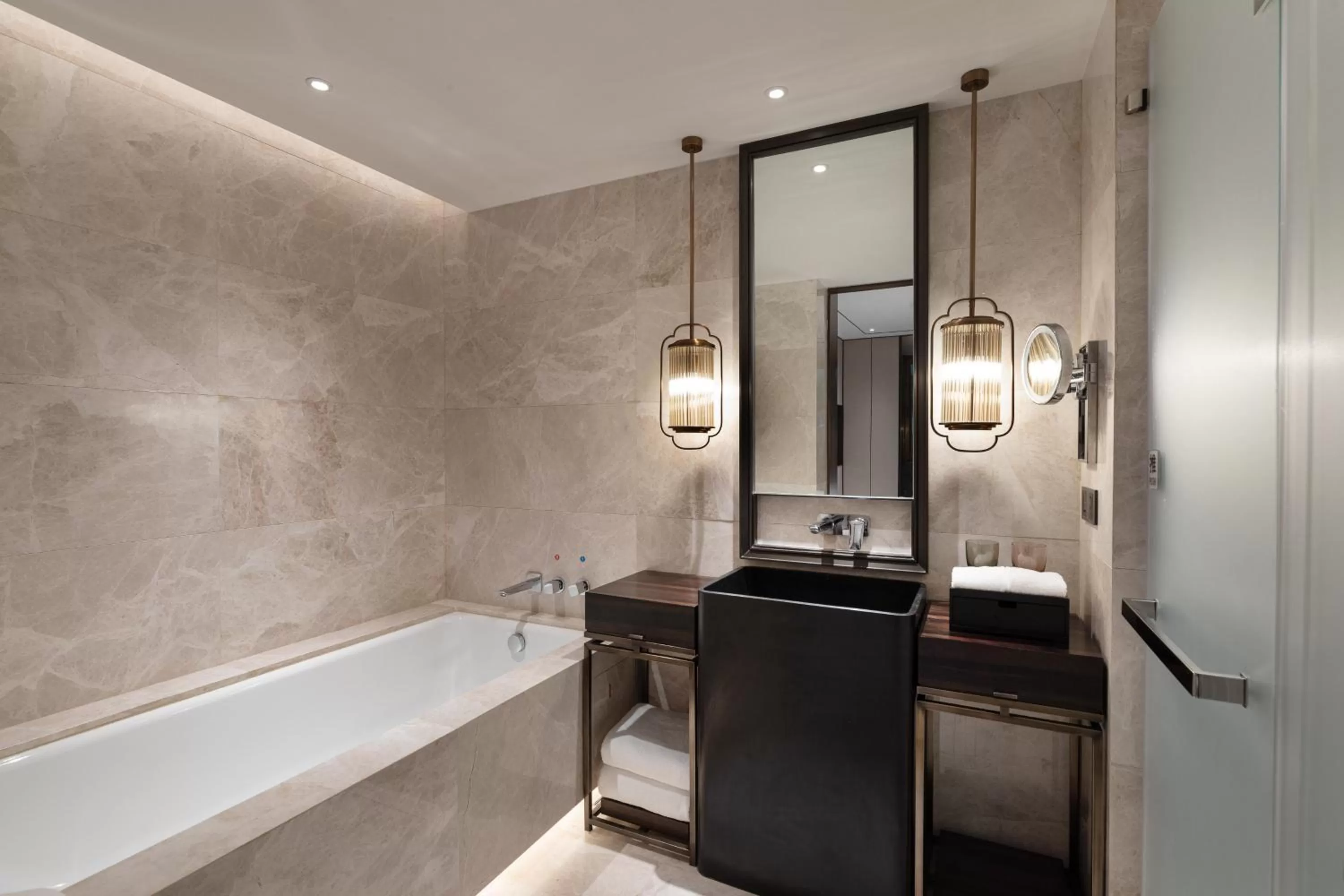 Tanghua Suite in HUALUXE Xi'an Tanghua by IHG