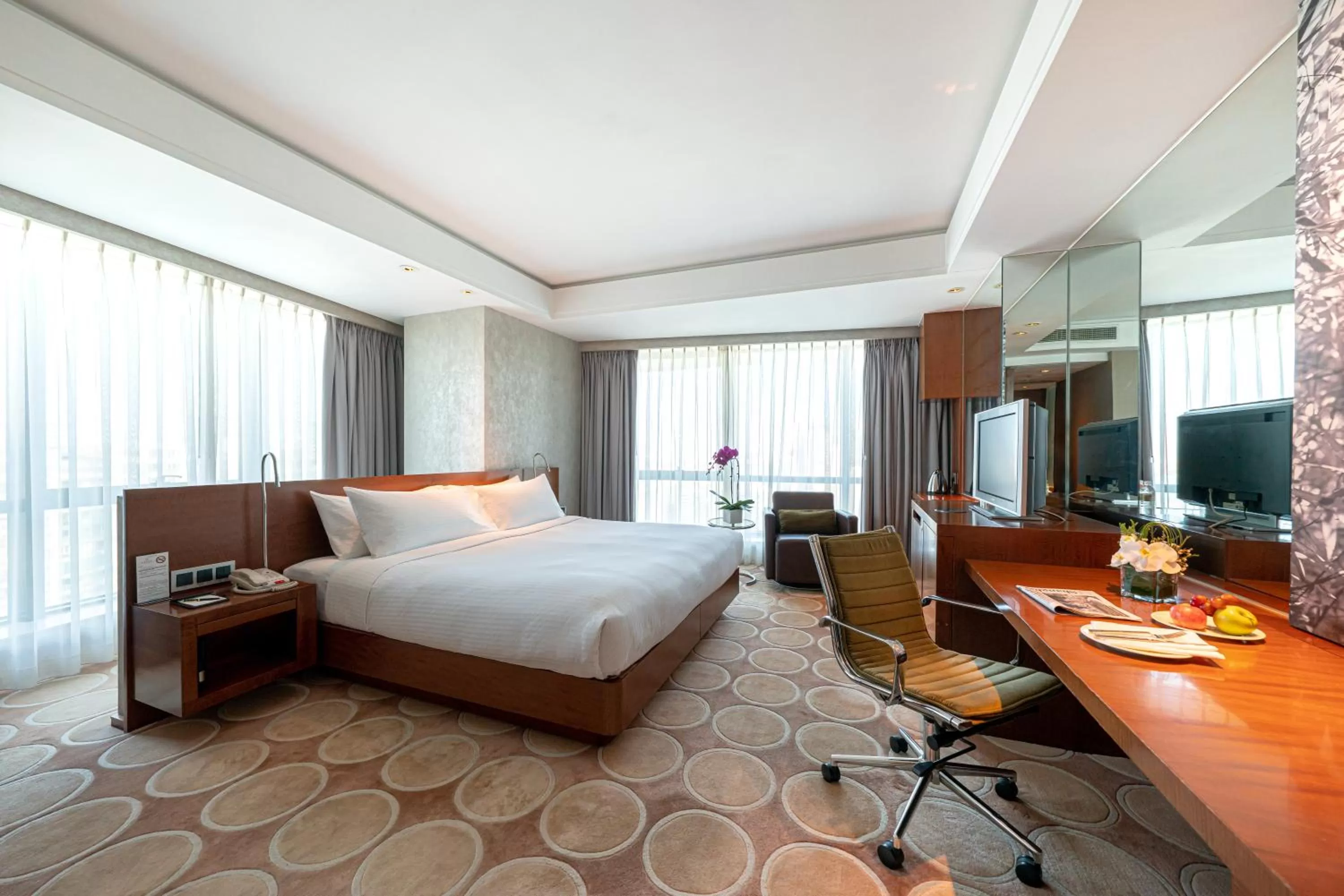 Premier Double Room in The Eton Hotel Shanghai