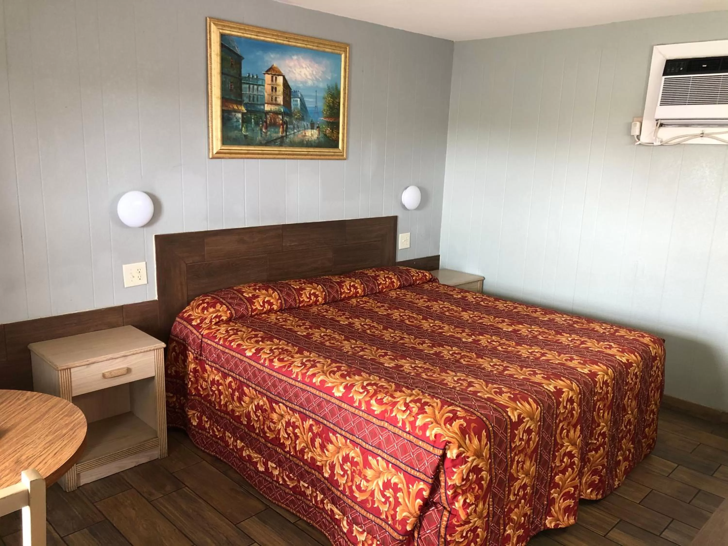 Budget Single Room - single occupancy in Budget inn