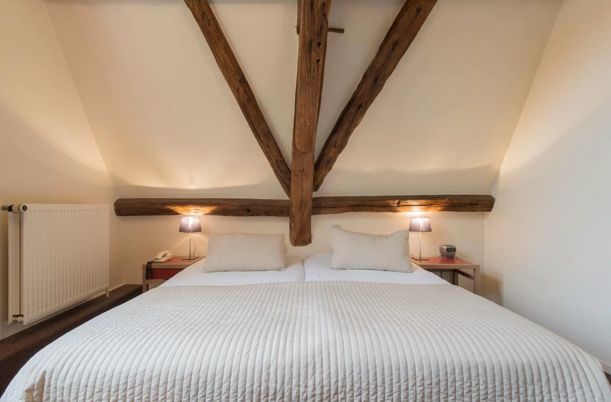 Superior Double or Twin Room with Canal View in Hotel Adornes