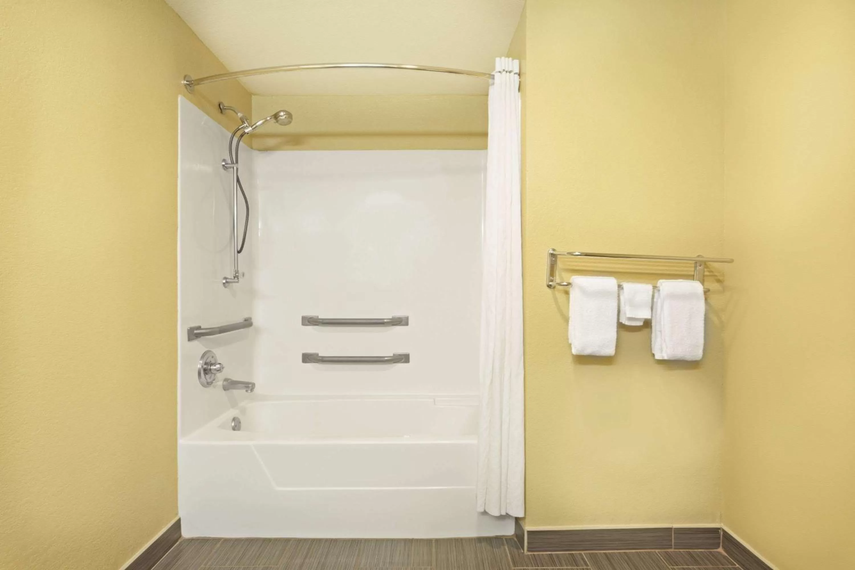 Queen Room - Disability Access - Non-Smoking in Super 8 by Wyndham Covington