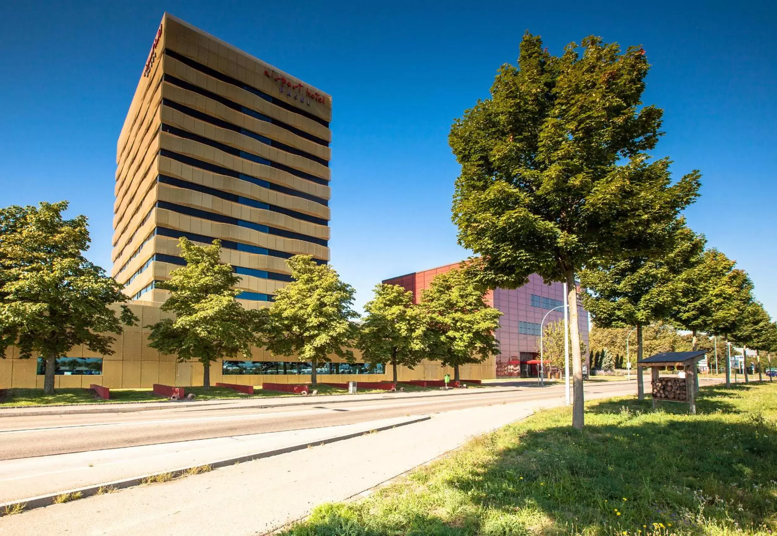 Airport Hotel Basel - Convenient & Friendly Airport Hotel Basel - Convenient & Friendly