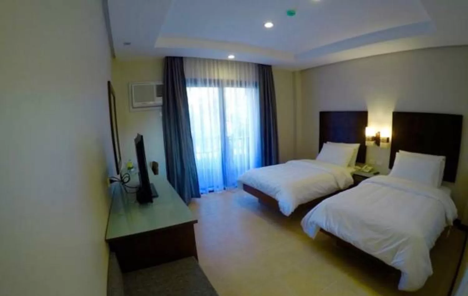 Superior Twin Room in MO2 Lagoon Coron