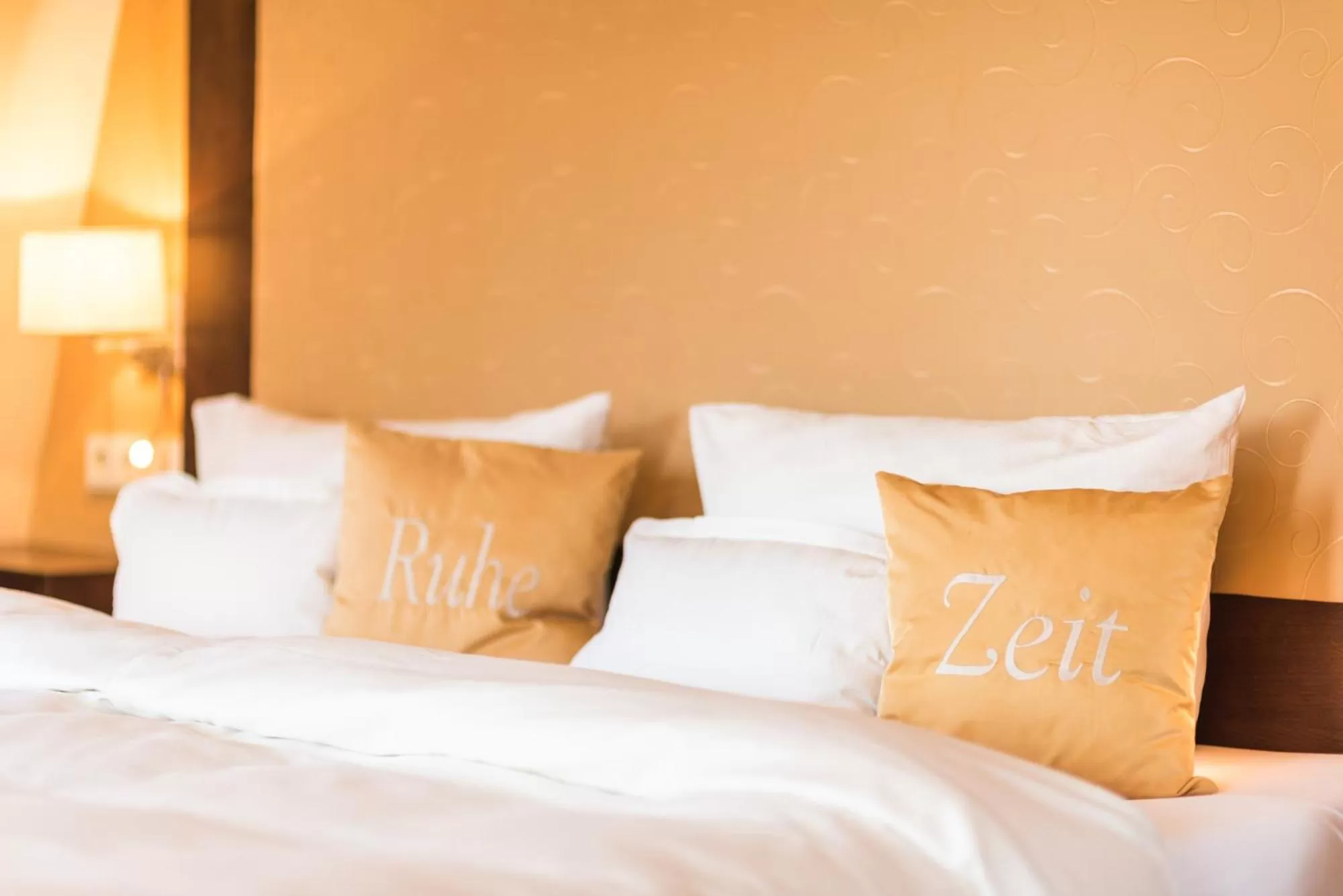 Photo of the whole room, Bed in Tides Boutique Hotel