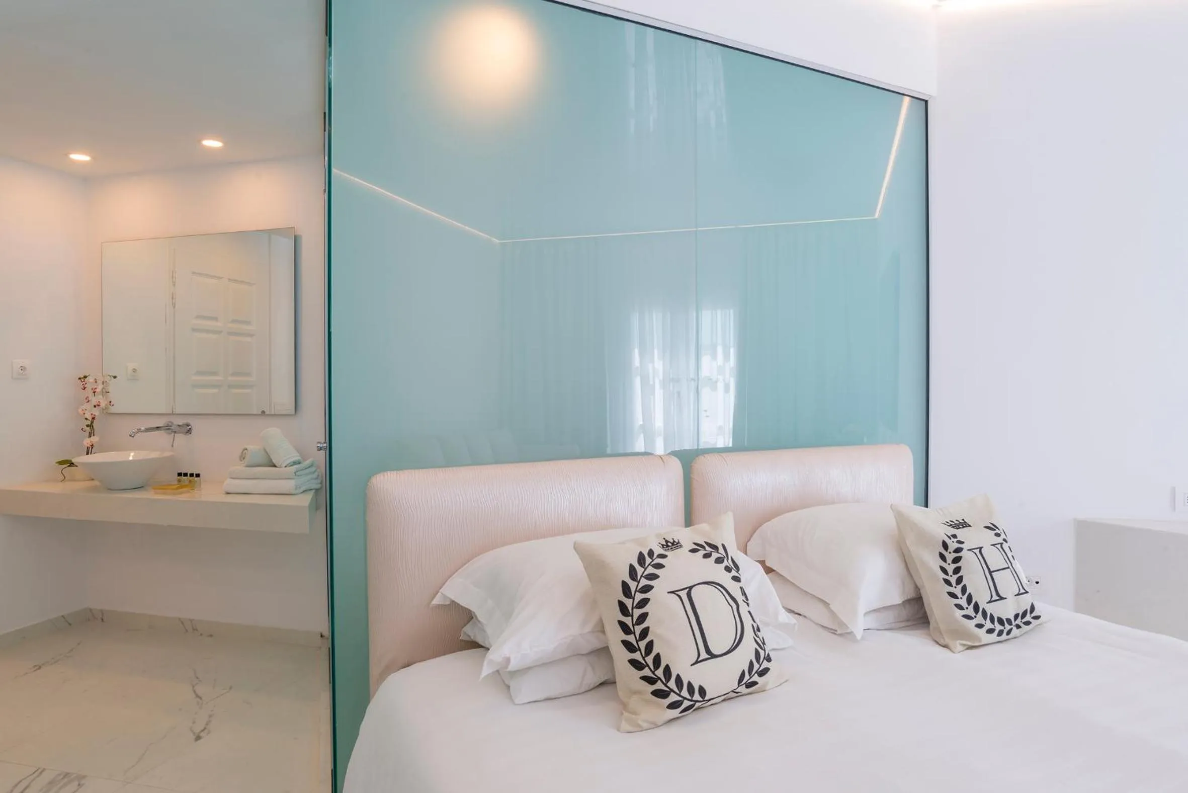 Deluxe Double or Twin Room in Dionysos Luxury Hotel Mykonos
