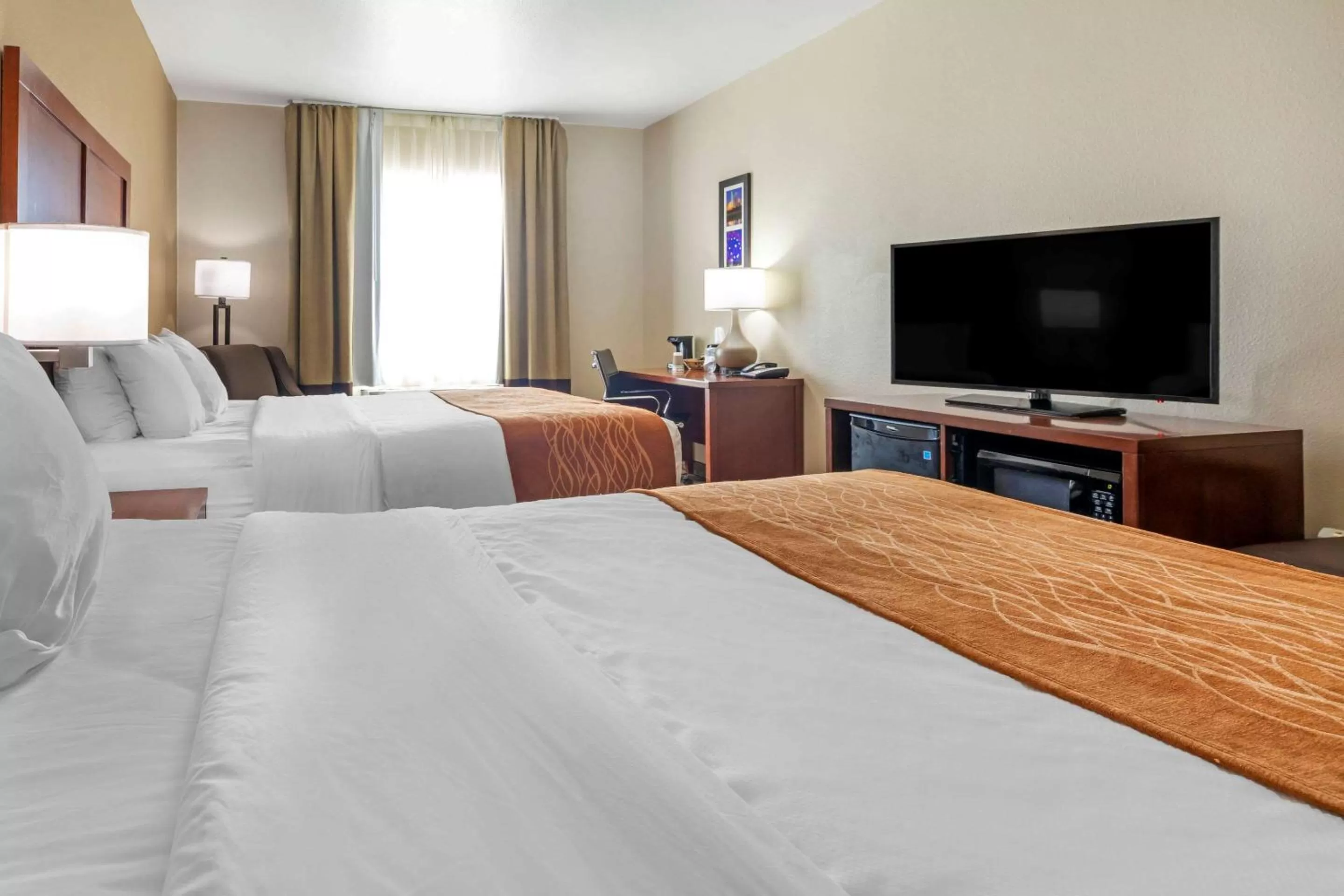 Queen Room with Two Queen Beds - Accessible/Non-Smoking  in Comfort Inn Near UNT