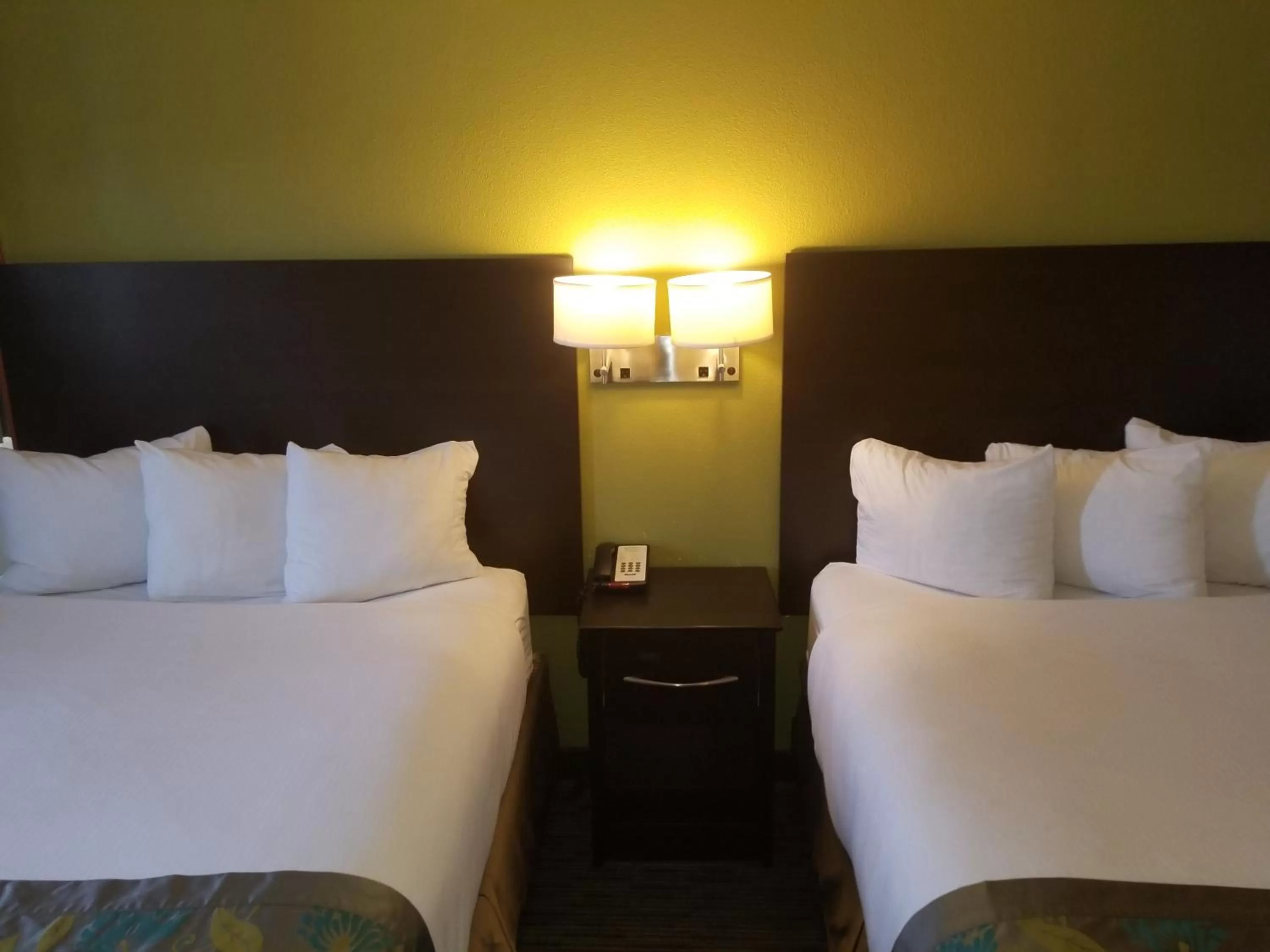 Studio Queen Suite with Two Queen Beds - Non-Smoking in Baymont by Wyndham Eau Claire WI