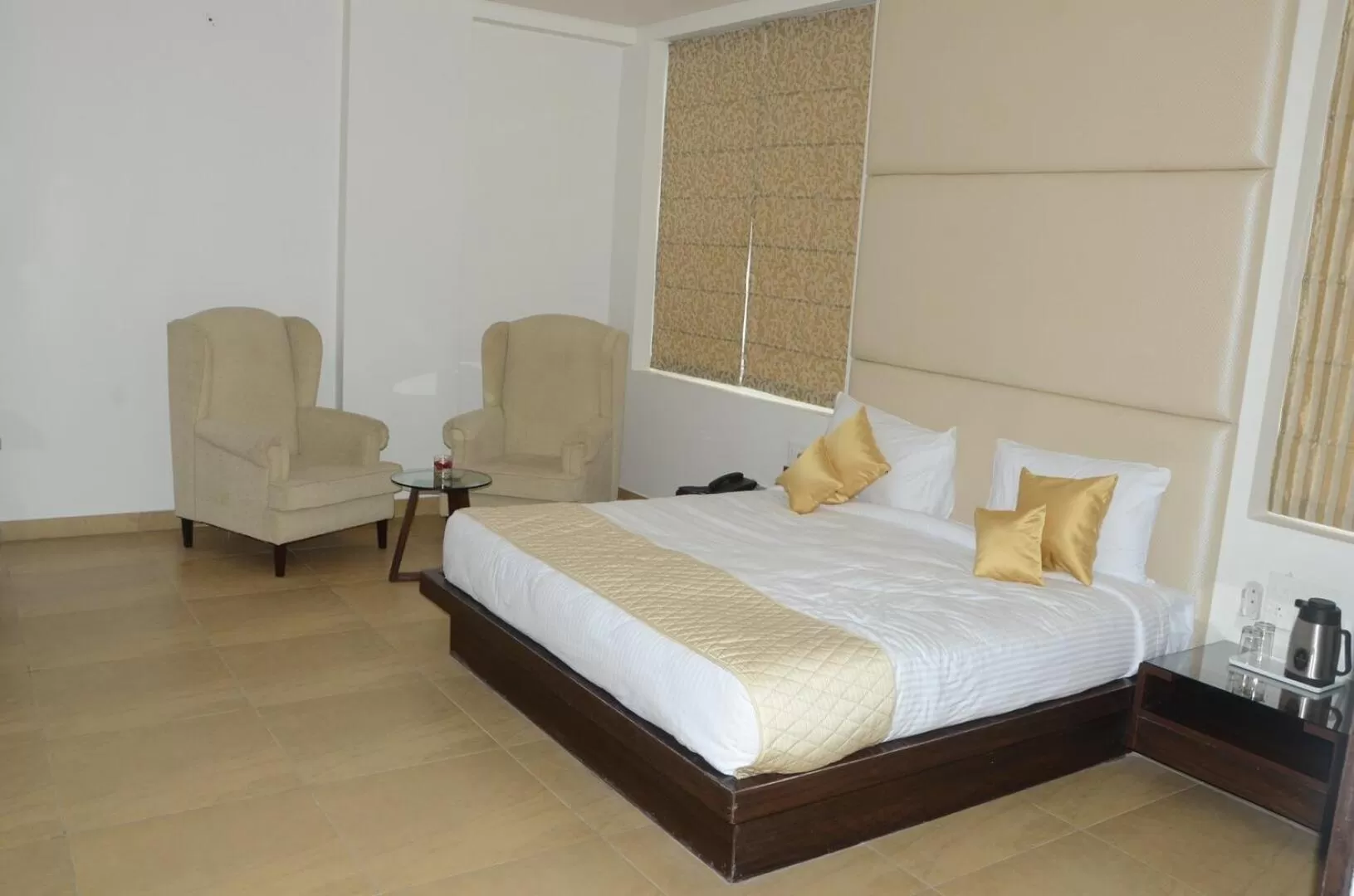 Superior Double or Twin Room - single occupancy in TGI Apple Inn