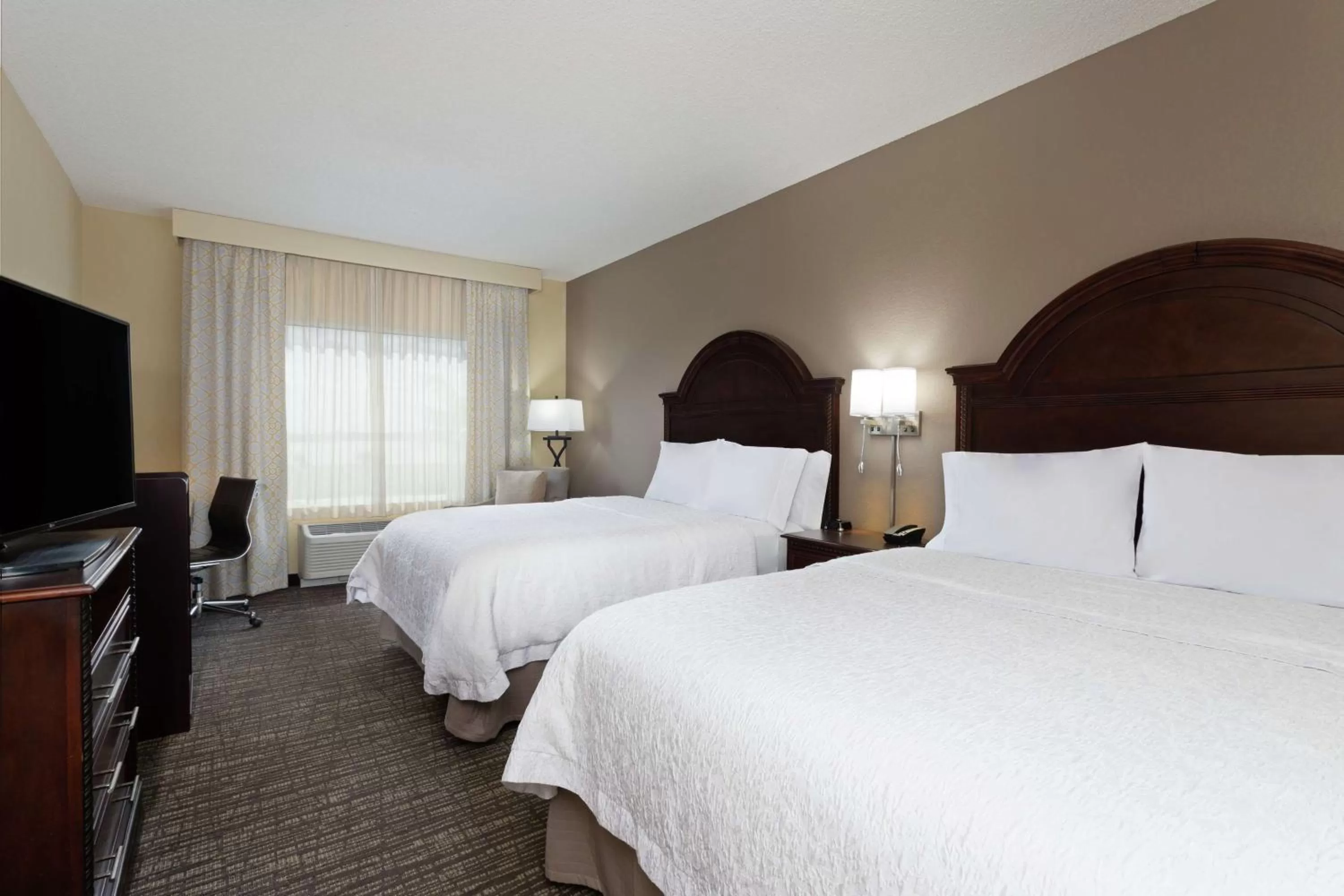 Queen Room with Two Queen Beds - Non-Smoking in Hampton Inn & Suites Wellington