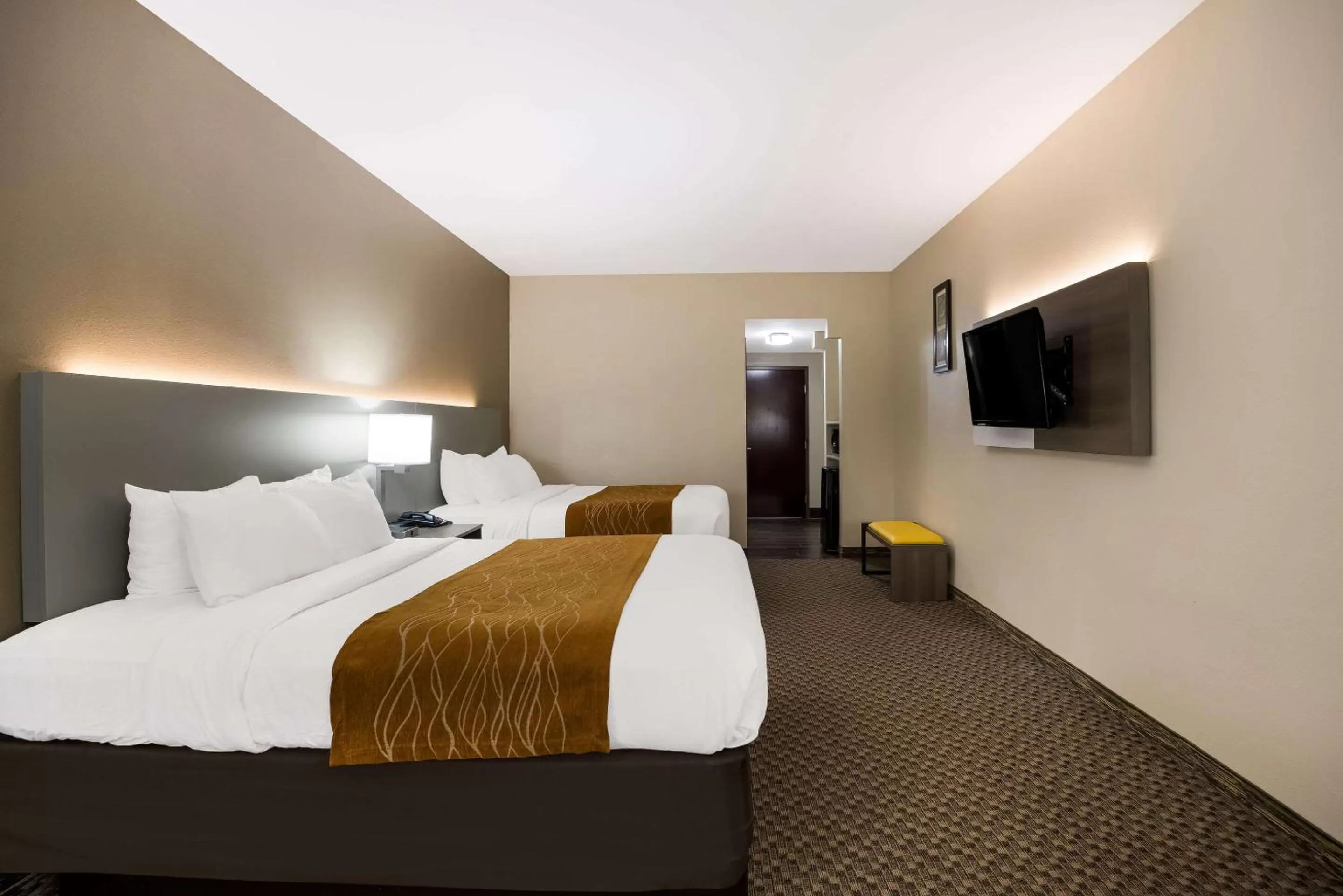 Queen Room with Two Queen Beds - Non-Smoking in Comfort Inn & Suites Midway - Tallahassee West