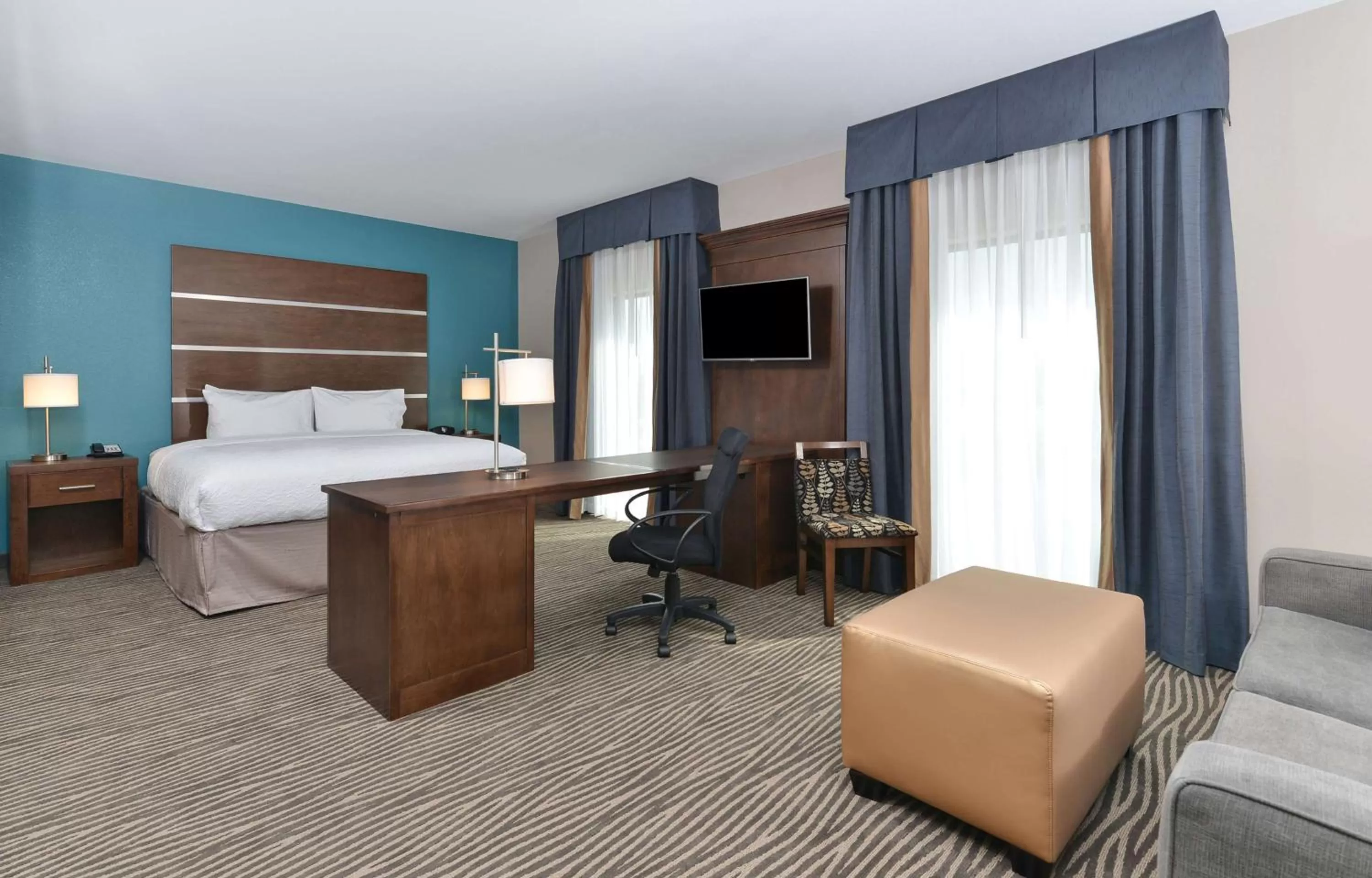 King Studio in Hampton Inn & Suites Des Moines Downtown