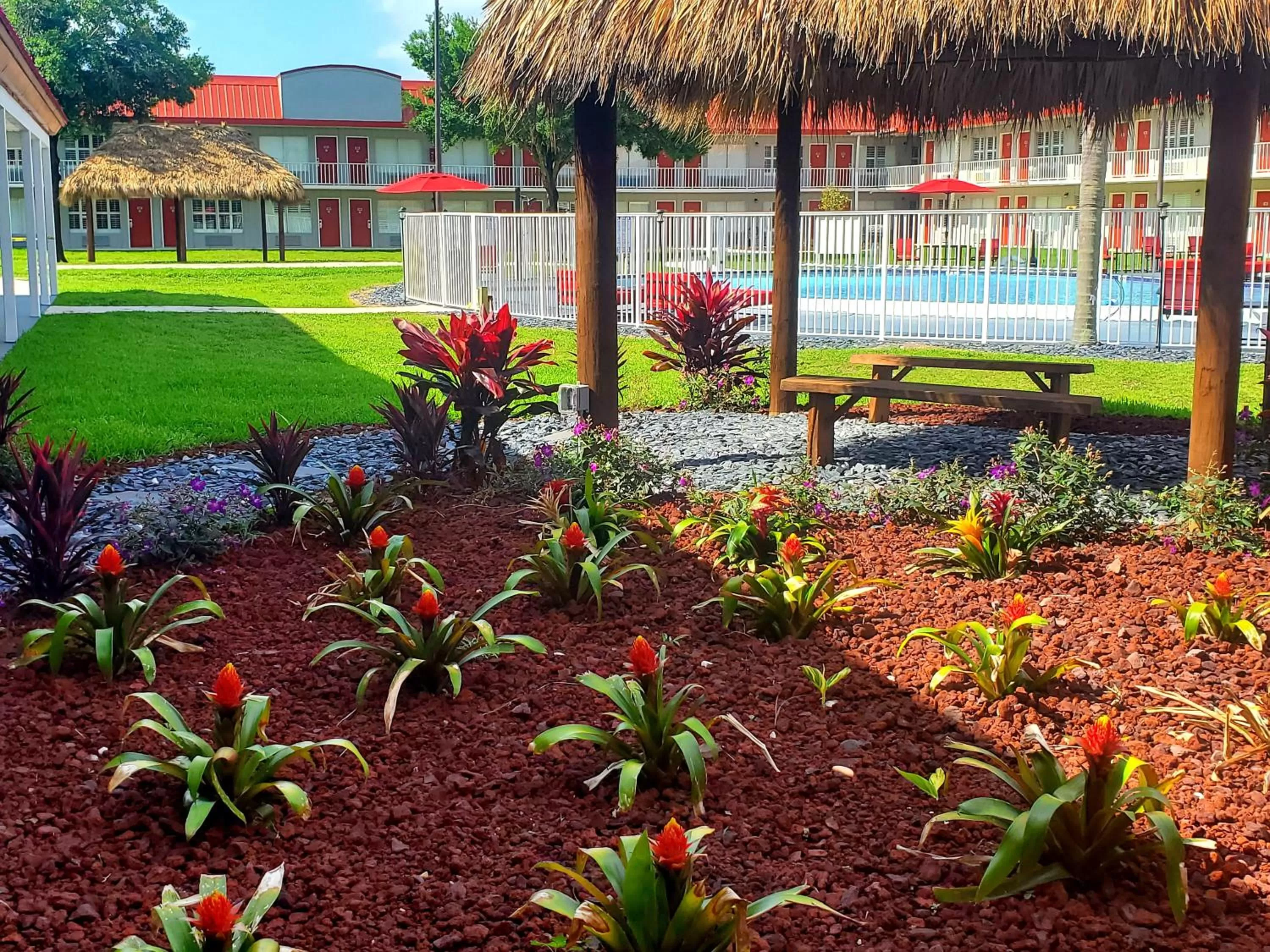 Suite with Pool View in Vero Beach Inn & Suites Vero Beach I-95