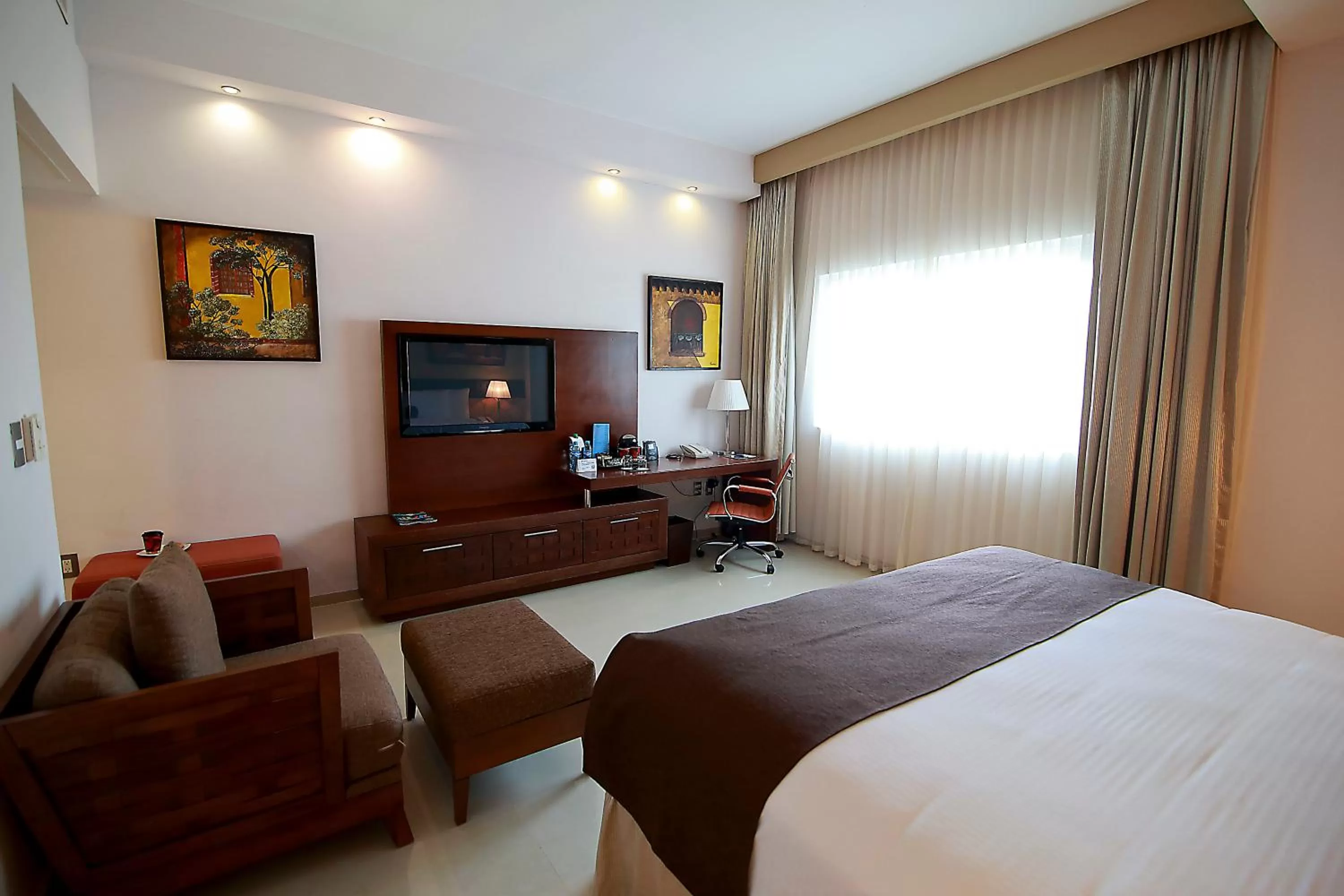 Deluxe King Room in Wyndham Merida