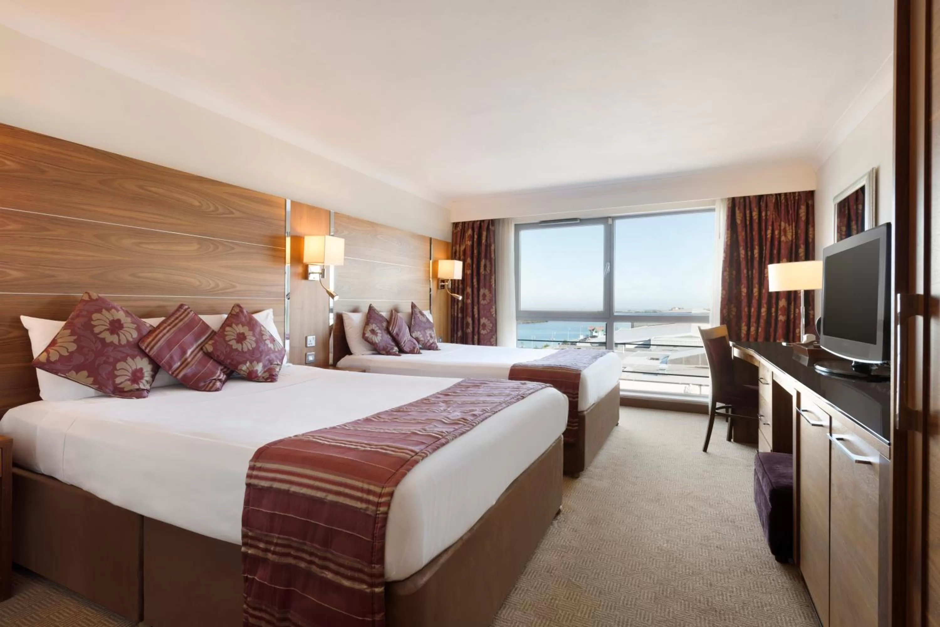Twin/Double Room in Waterfront Southport Hotel