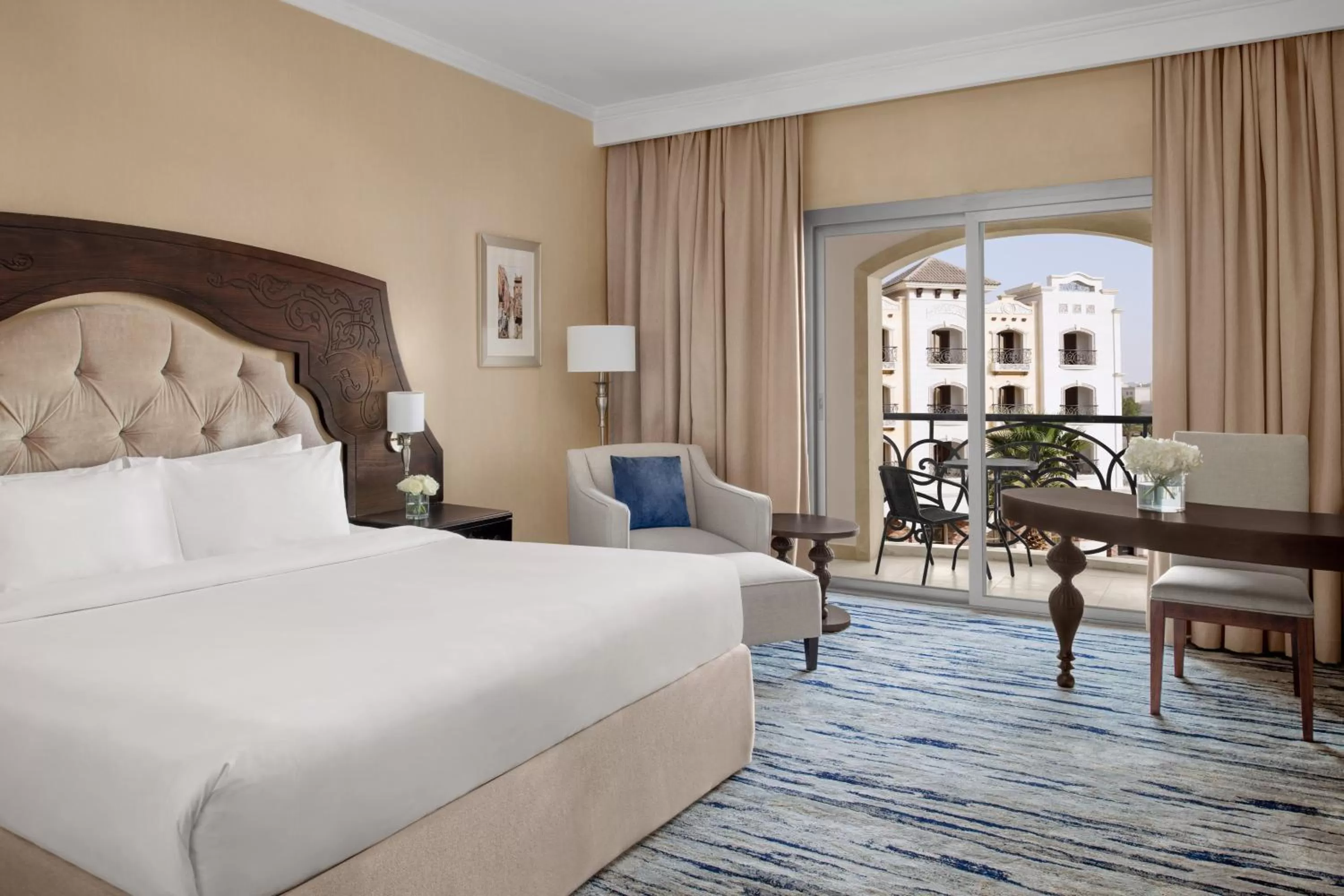 One-Bedroom King Suite with Living/Dining in Crowne Plaza Riyadh Al Waha by IHG