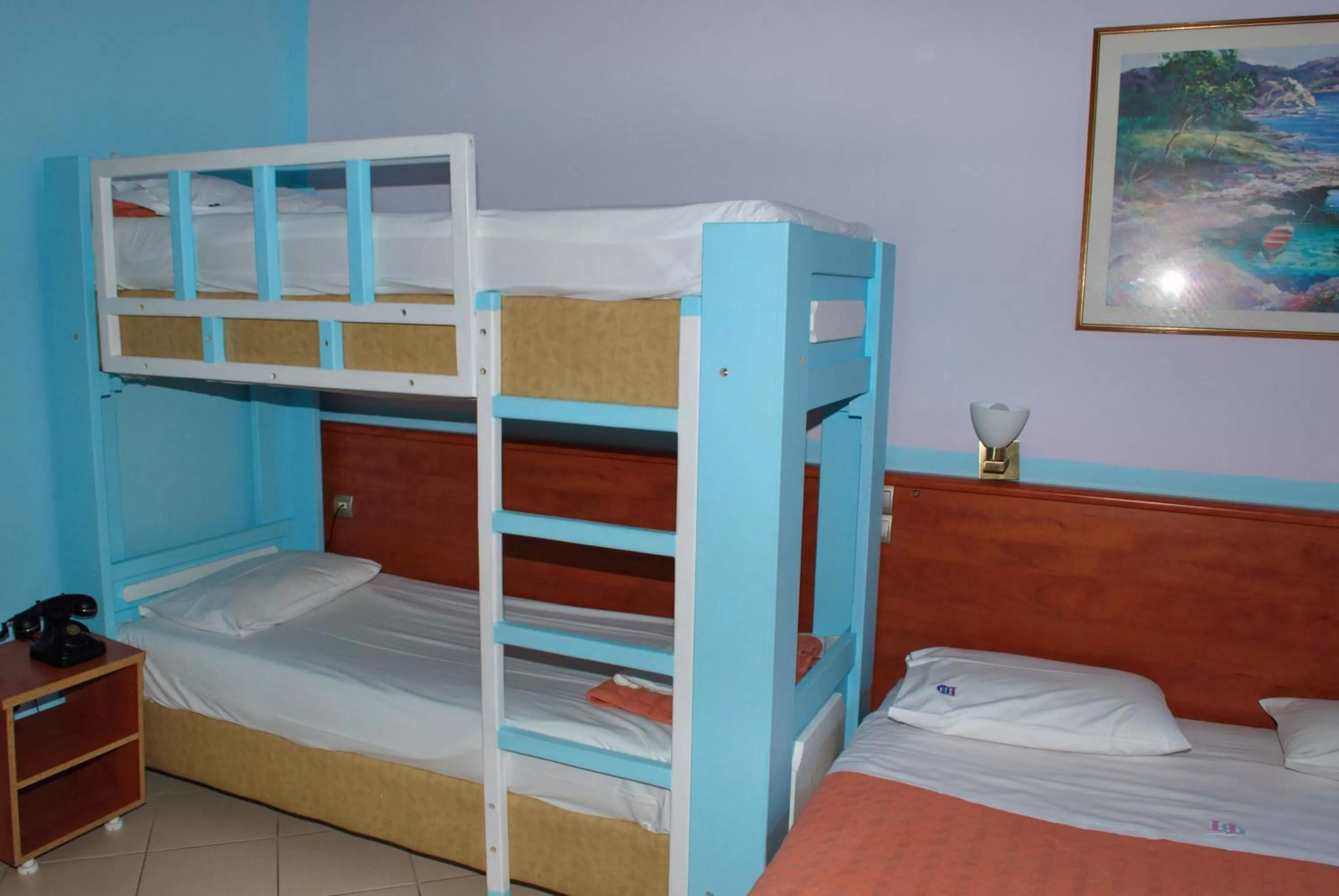 Classic Quadruple Room in Diethnes Hotel